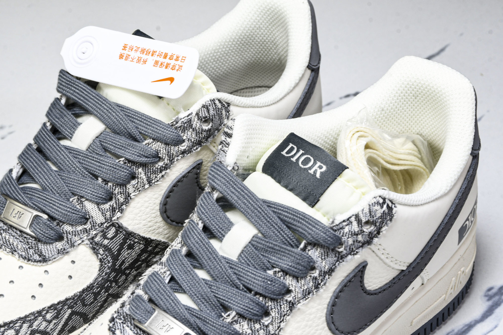   nk Air Force 1'07 Low 迪奥联名 灰花纹织布 空军一号低帮休闲板鞋 XS1958
