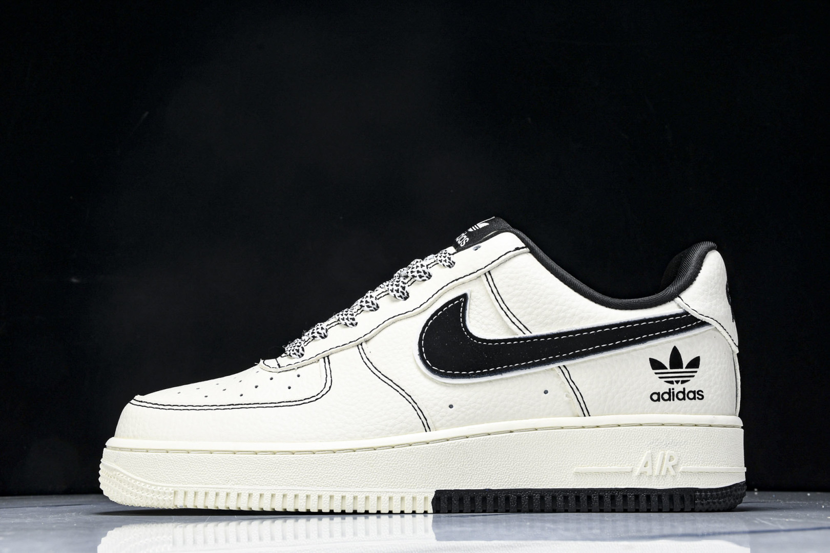   nk Air Force 1'07 Low 黑线双拼底 空军一号低帮休闲板鞋 KB1688-003 