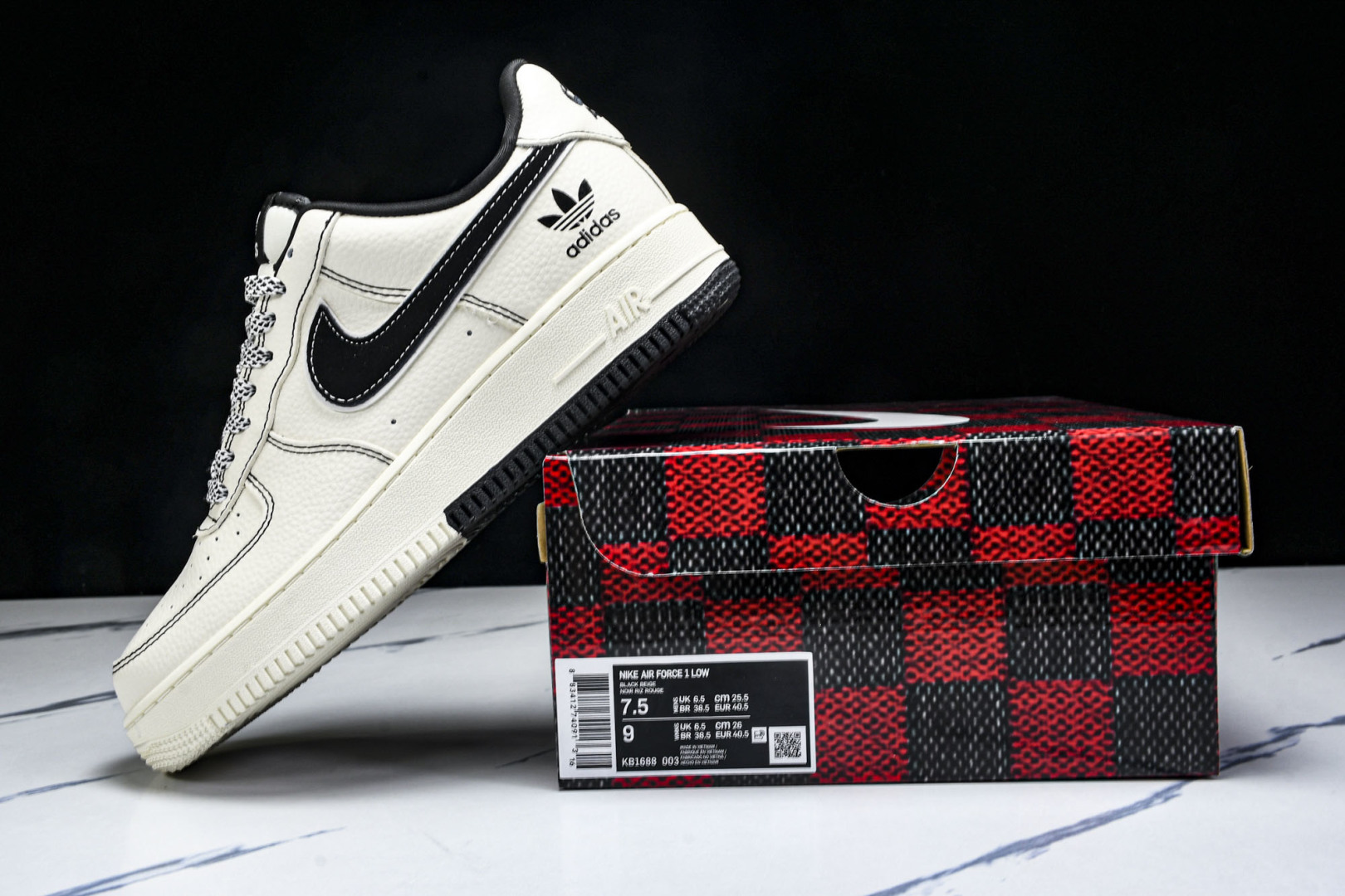   nk Air Force 1'07 Low 黑线双拼底 空军一号低帮休闲板鞋 KB1688-003 