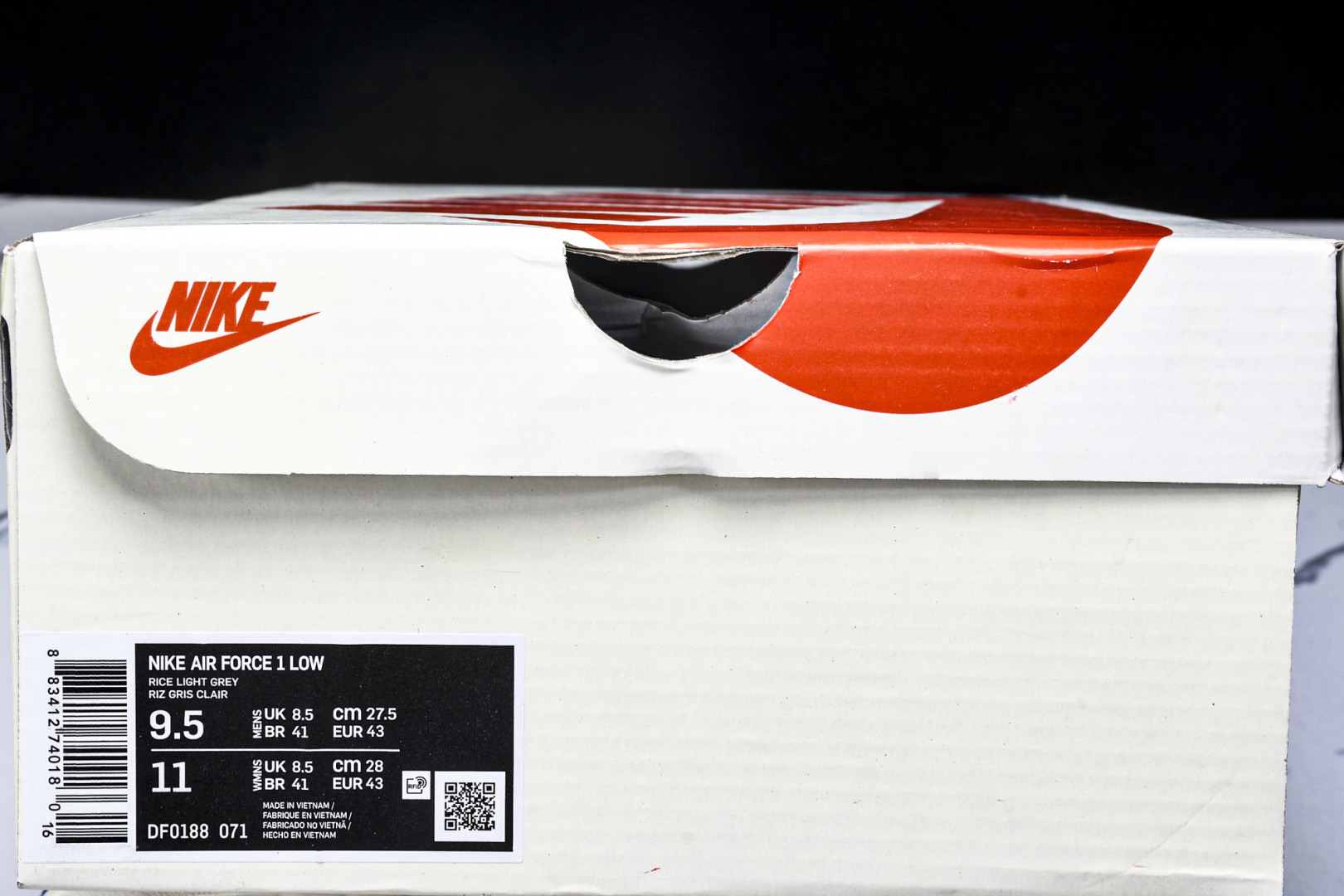  nk Air Force 1'07 Low 米兰鬼脸 空军一号低帮休闲板鞋 DF0188-071 尺