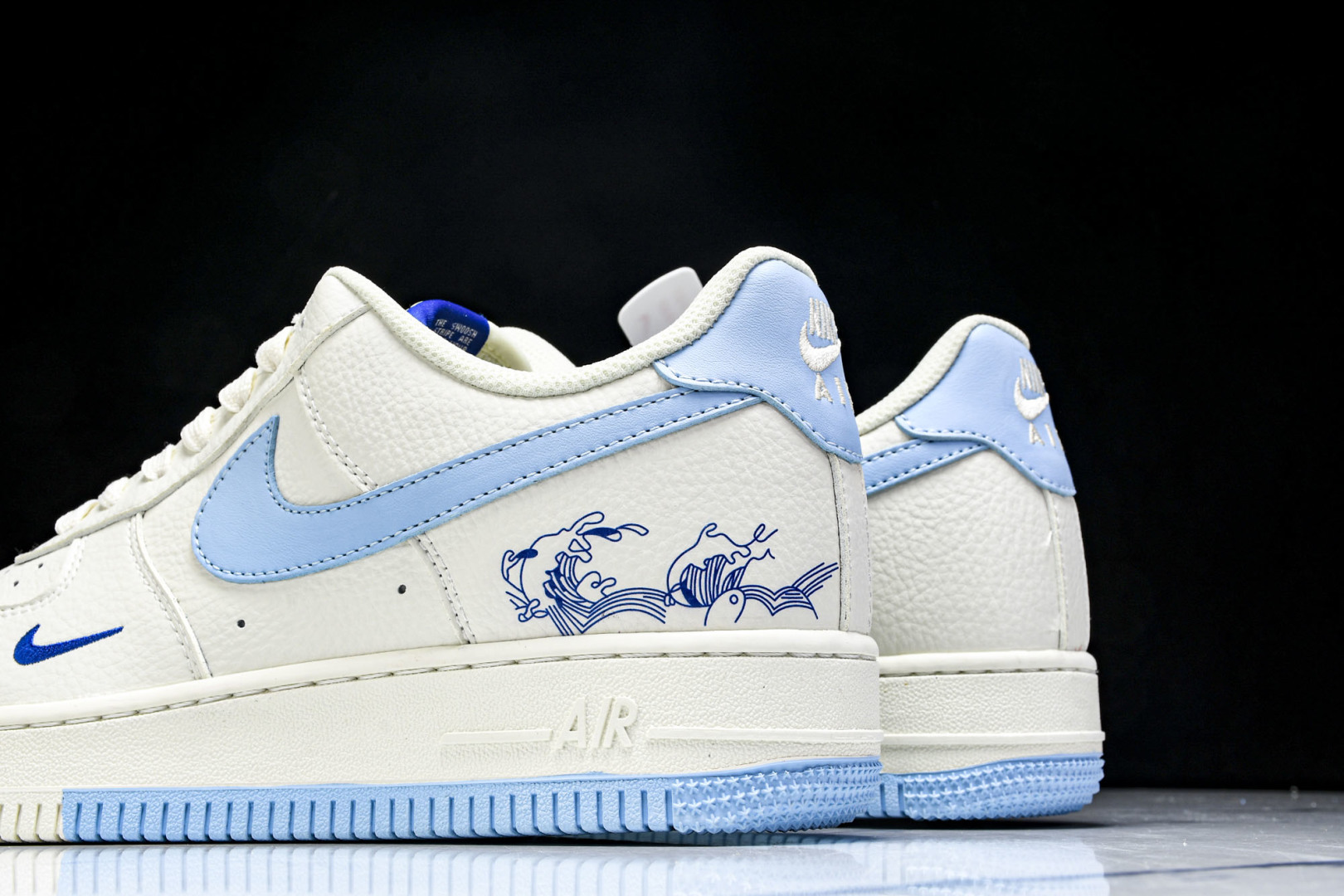  nk Air Force 1'07 Low 米蓝浪花 空军一号低帮休闲板鞋 CS5288-027 尺