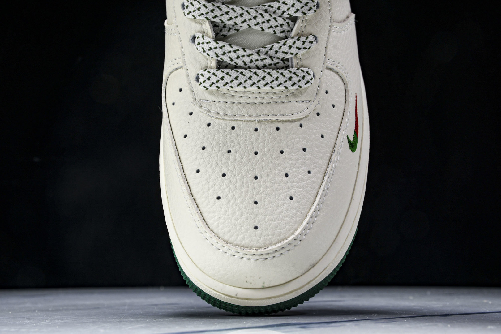   nk Air Force 1'07 Low 斯图西联名 针织勾米绿 空军一号低帮休闲板鞋 KJ168