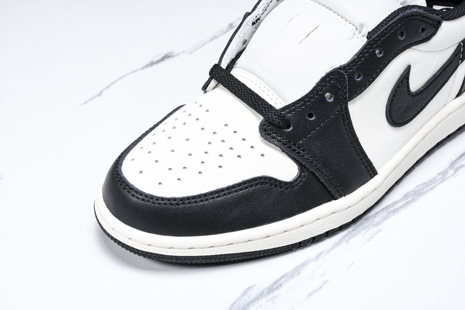 AJ Low 尺码40-47.5

纯原版出品-Air Jordan 1 Retro Low OG Mo