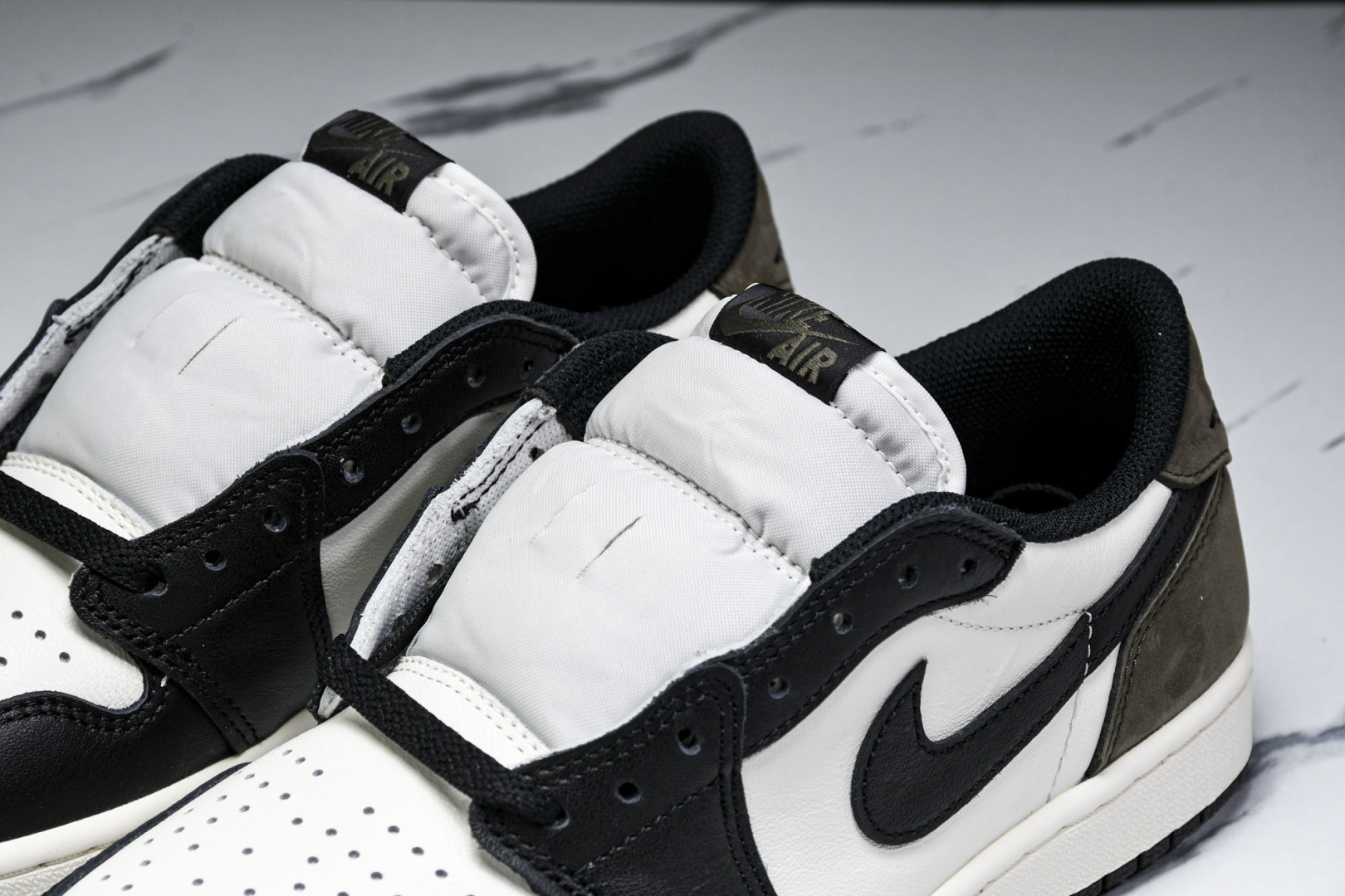 AJ Low 尺码40-47.5

纯原版出品-Air Jordan 1 Retro Low OG Mo
