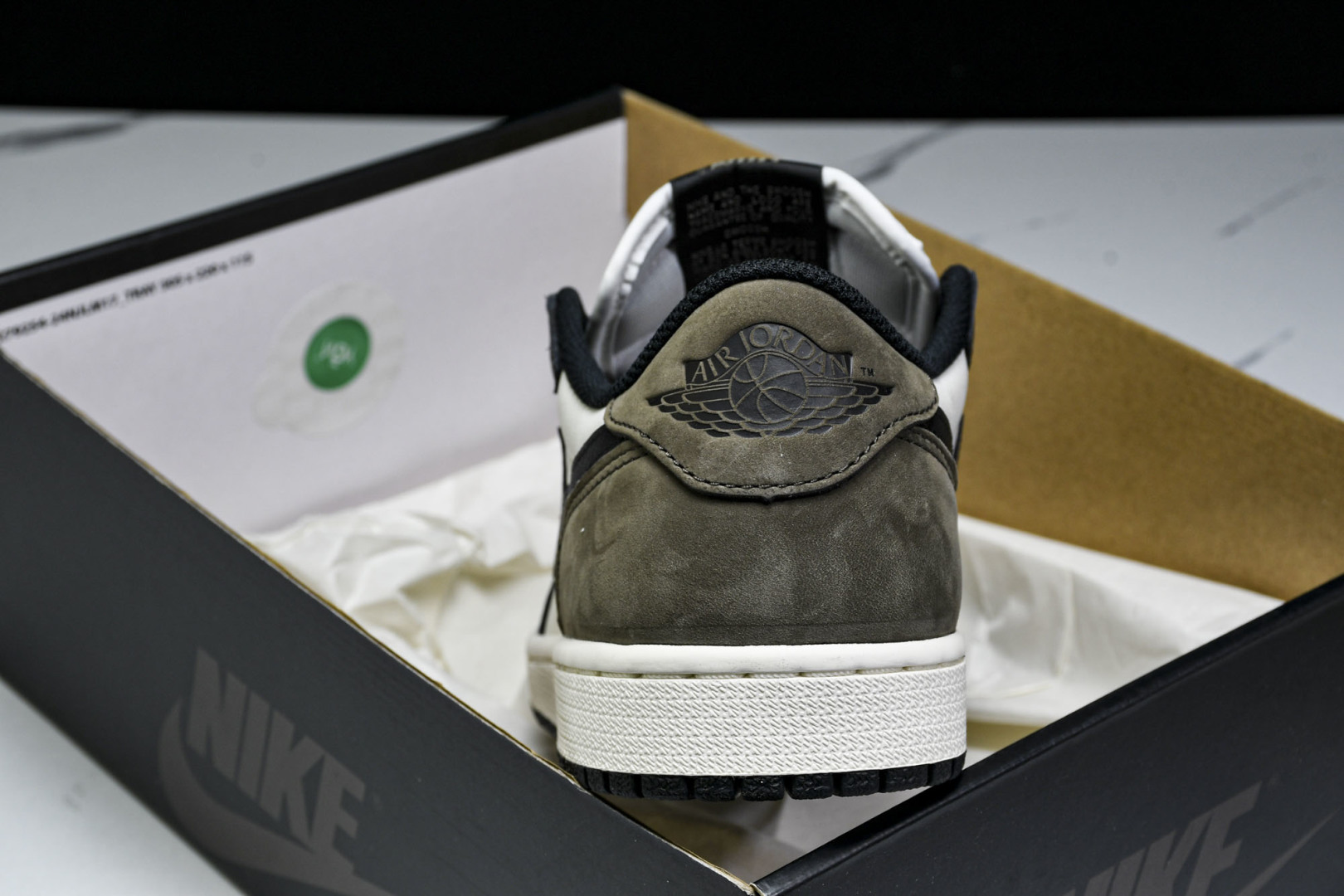 AJ Low 尺码40-47.5

纯原版出品-Air Jordan 1 Retro Low OG Mo