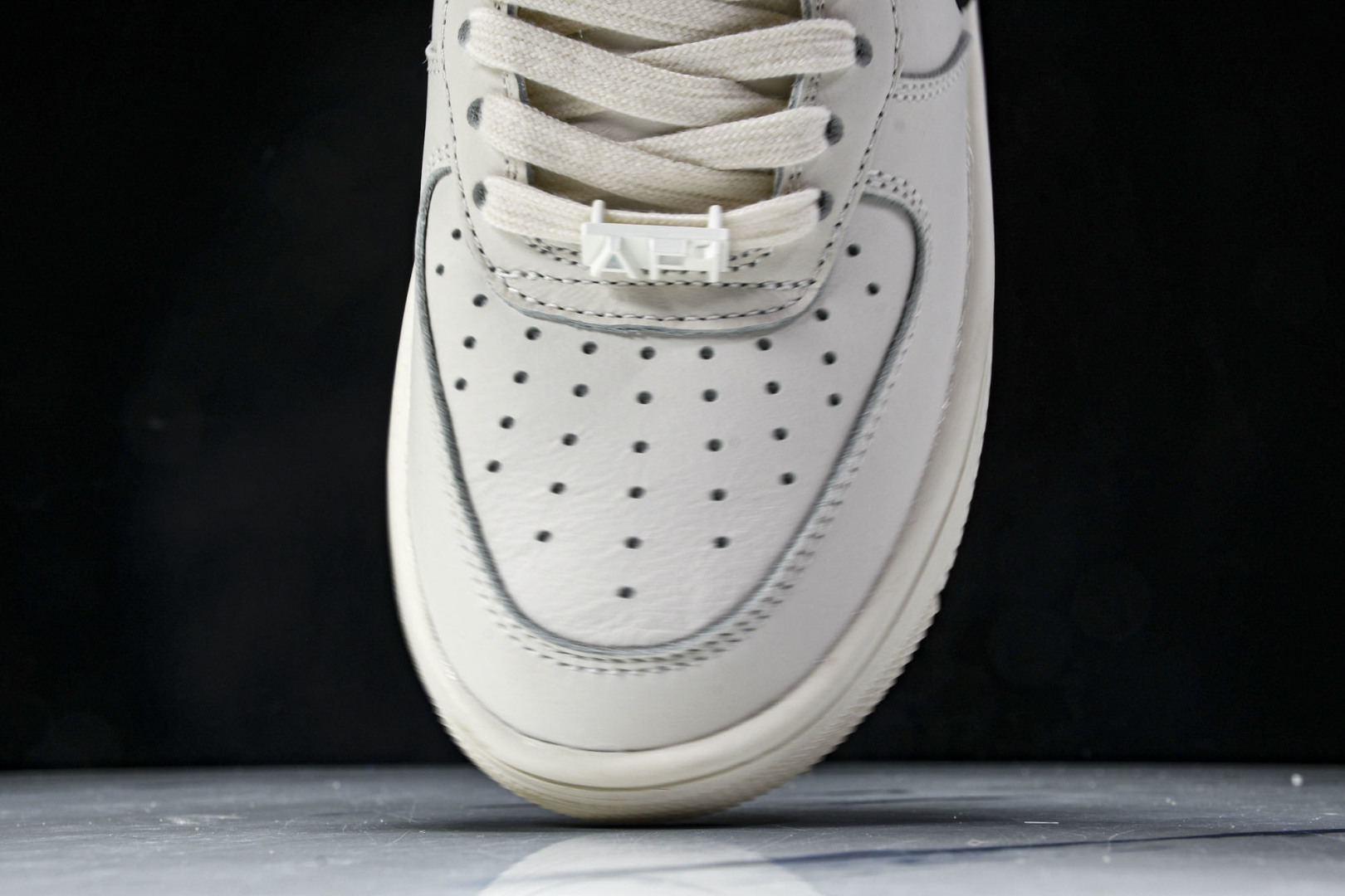 AMBUSH 尺码36-47.5

纯原版出品-AMBUSH x NK Air Force 1 Low 