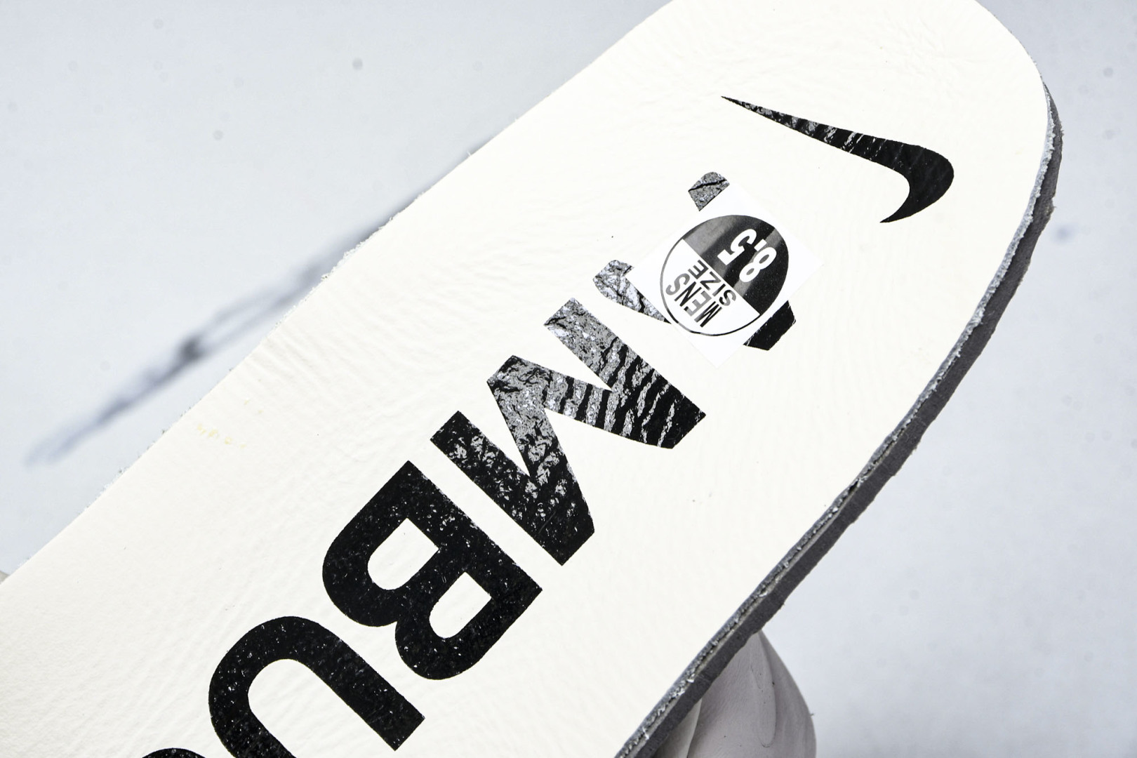 AMBUSH 尺码36-47.5

纯原版出品-AMBUSH x NK Air Force 1 Low 