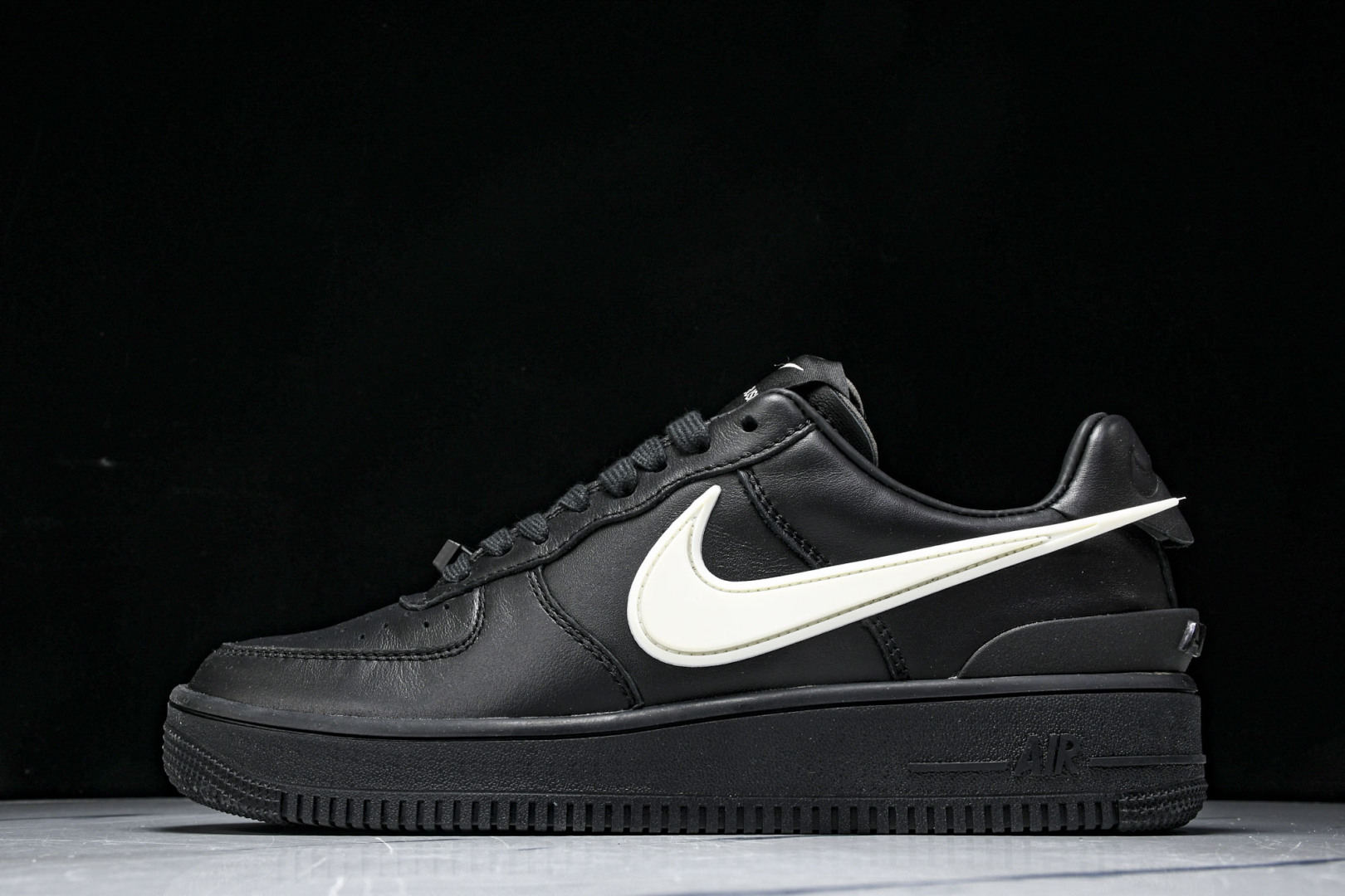 AMBUSH 尺码36-47.5

纯原版出品-AMBUSH x NK Air Force 1 Low 