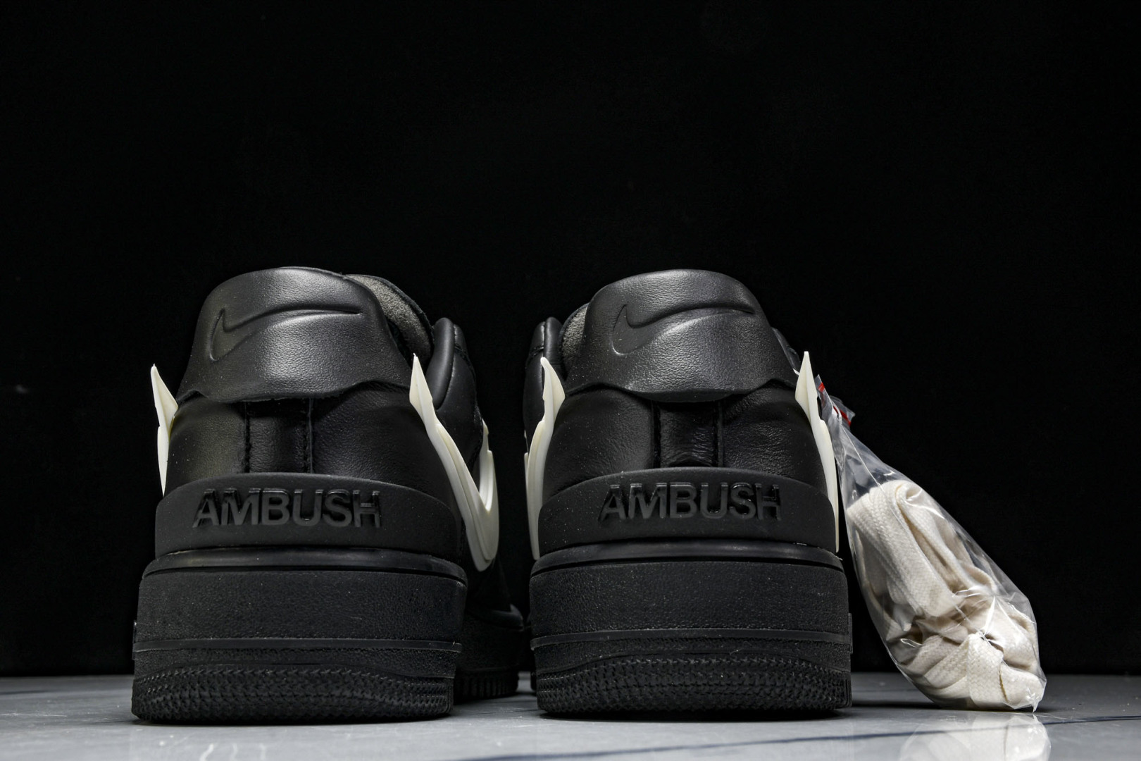 AMBUSH 尺码36-47.5

纯原版出品-AMBUSH x NK Air Force 1 Low 