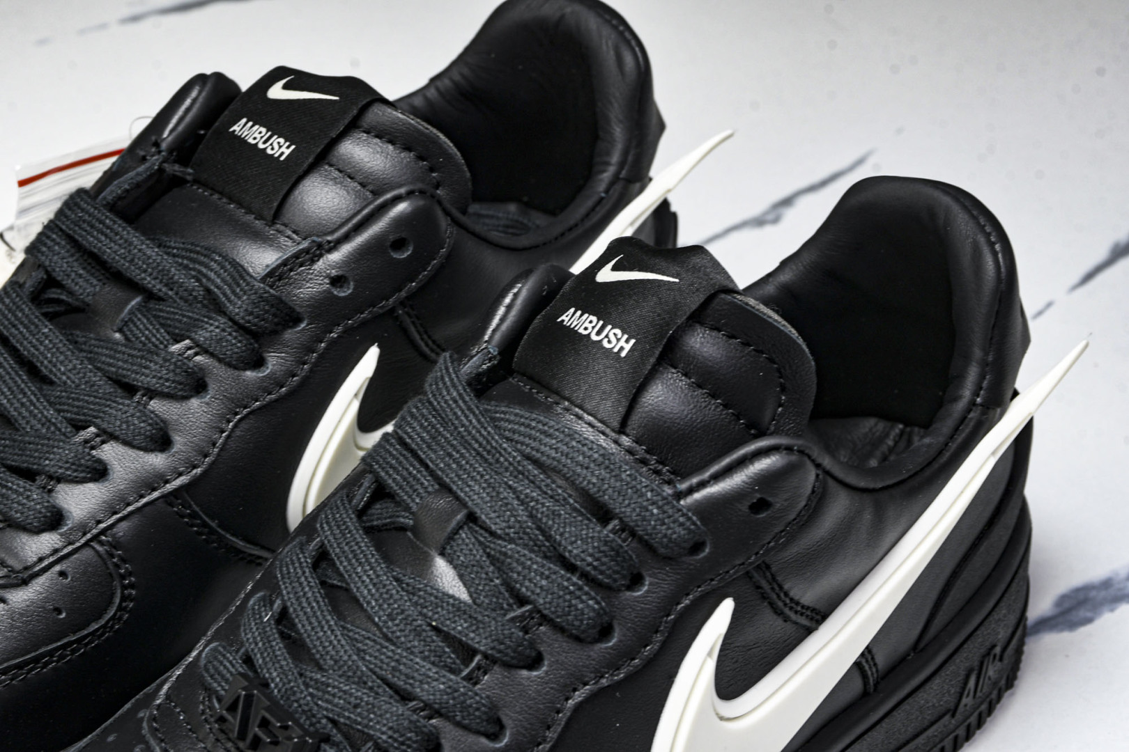 AMBUSH 尺码36-47.5

纯原版出品-AMBUSH x NK Air Force 1 Low 