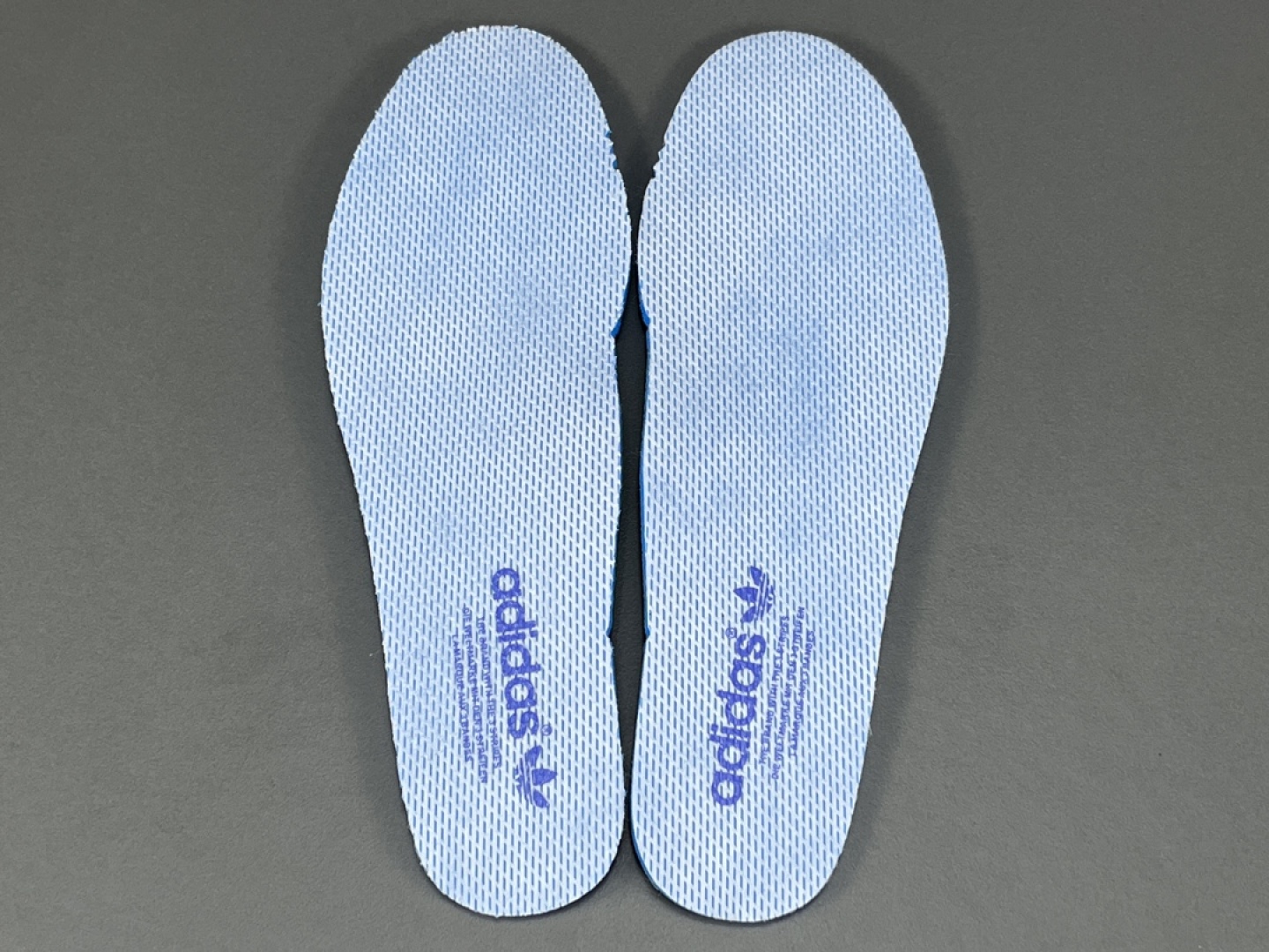 Originals 尺码36-45

纯原版出品-Originals Gazelle indoor 白蓝