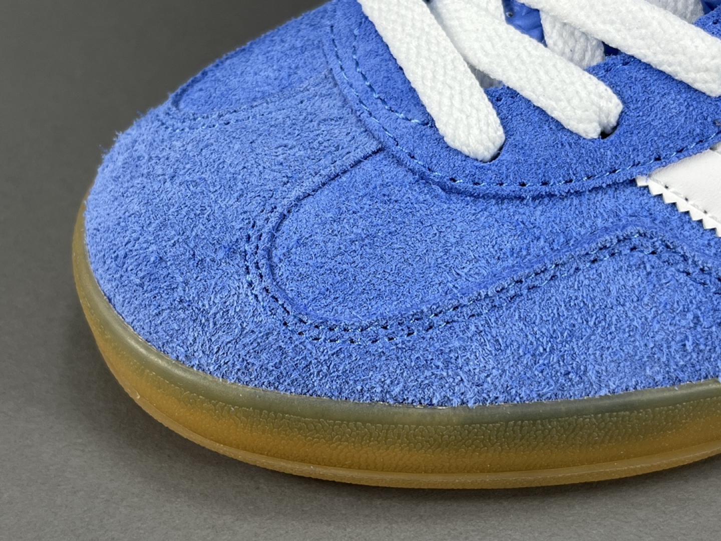 Originals 尺码36-45

纯原版出品-Originals Gazelle indoor 白蓝
