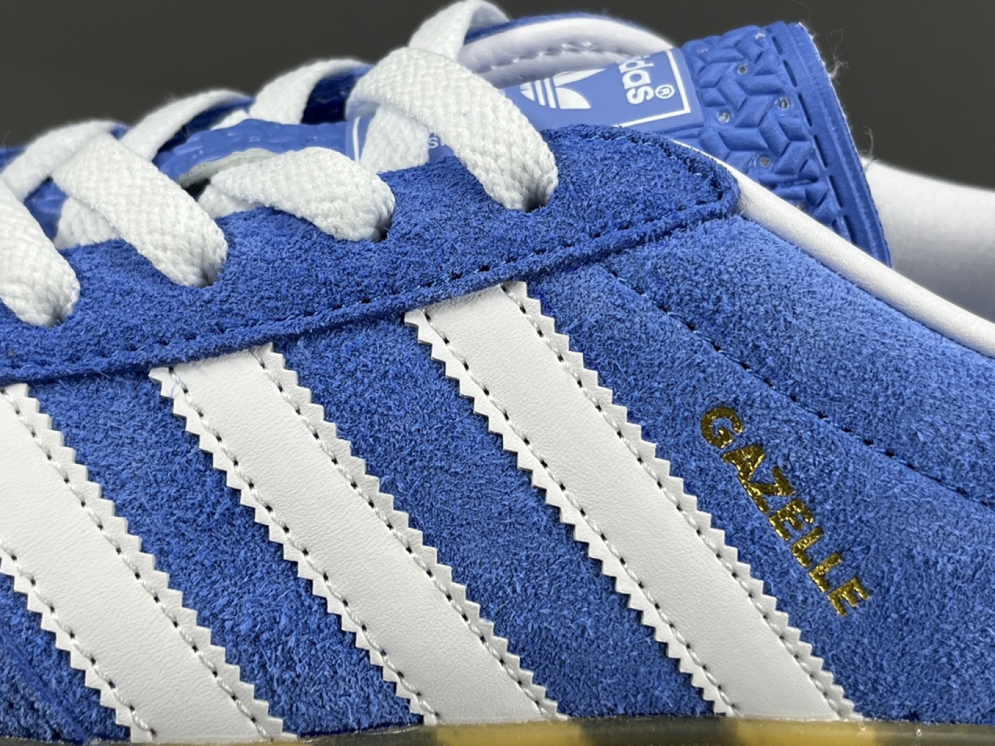 Originals 尺码36-45

纯原版出品-Originals Gazelle indoor 白蓝