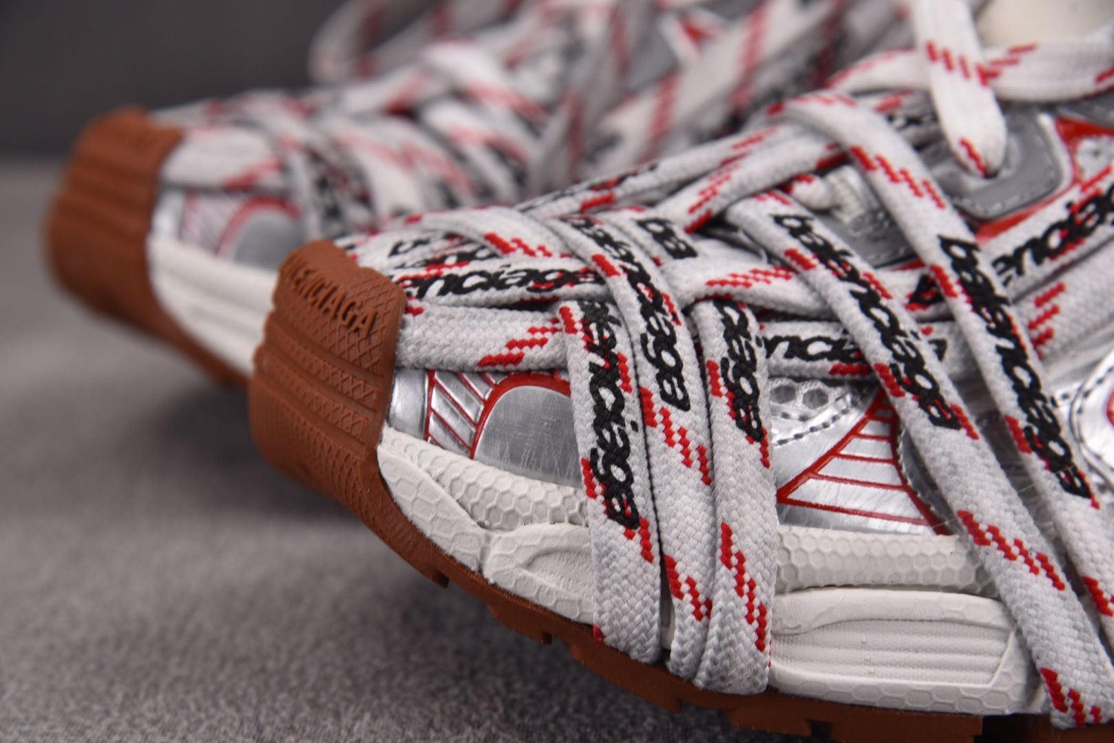 巴黎3XL 尺码35-46

纯原出品-Balenciaga 3XL Extreme Laces Log