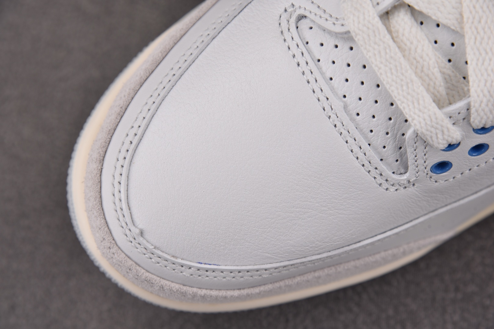 AJ3白蓝 尺码40-48.5

纯原出品-Air Jordan 3 Retro Lucky Short