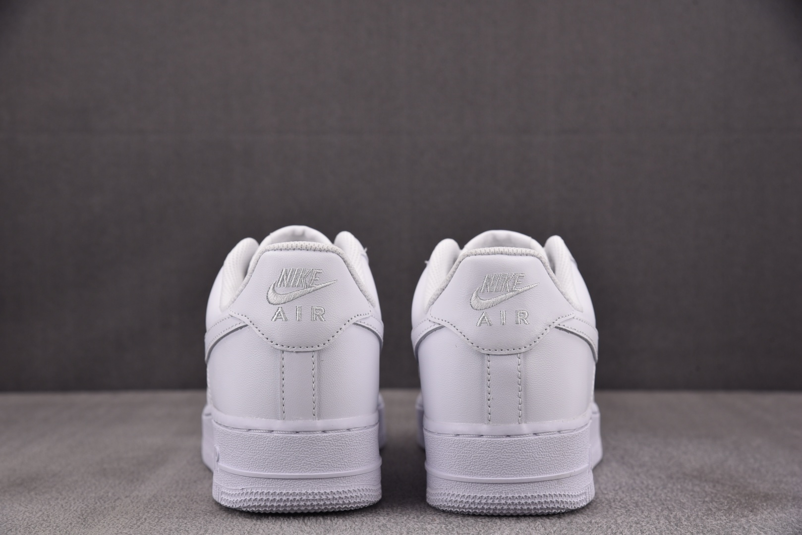 AF1 尺码36-46

纯原出品-Air Force 1 Low '07 White 白色 CW228