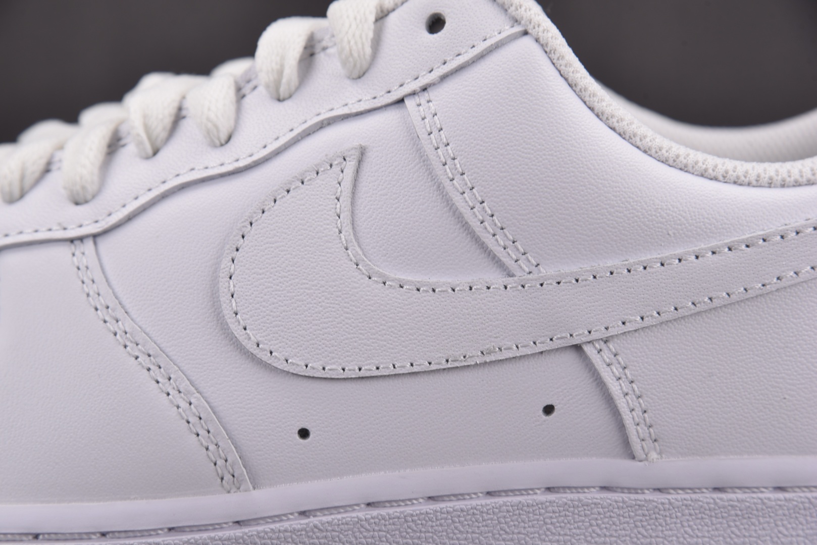 AF1 尺码36-46

纯原出品-Air Force 1 Low '07 White 白色 CW228