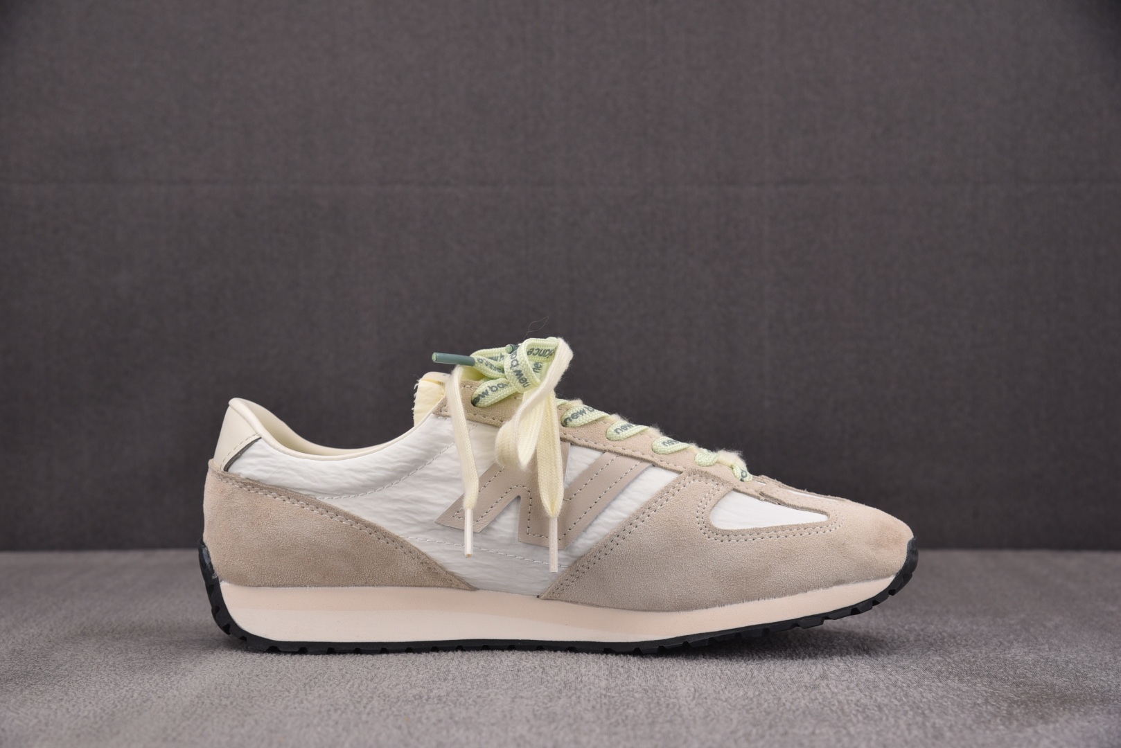 NB471 尺码36-47

纯原版出品-New Balance 471 White Gray 白灰 U