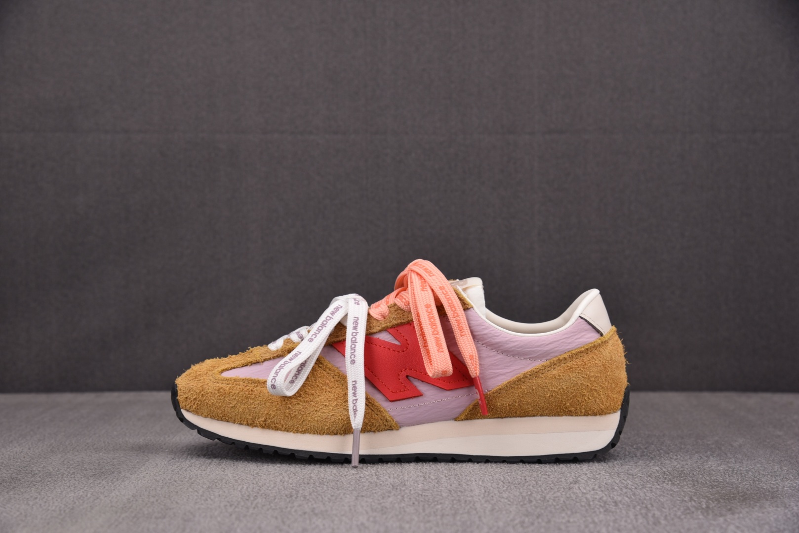 NB471 尺码36-47

纯原版出品-New Balance 471 棕粉红 U471AC YZ00