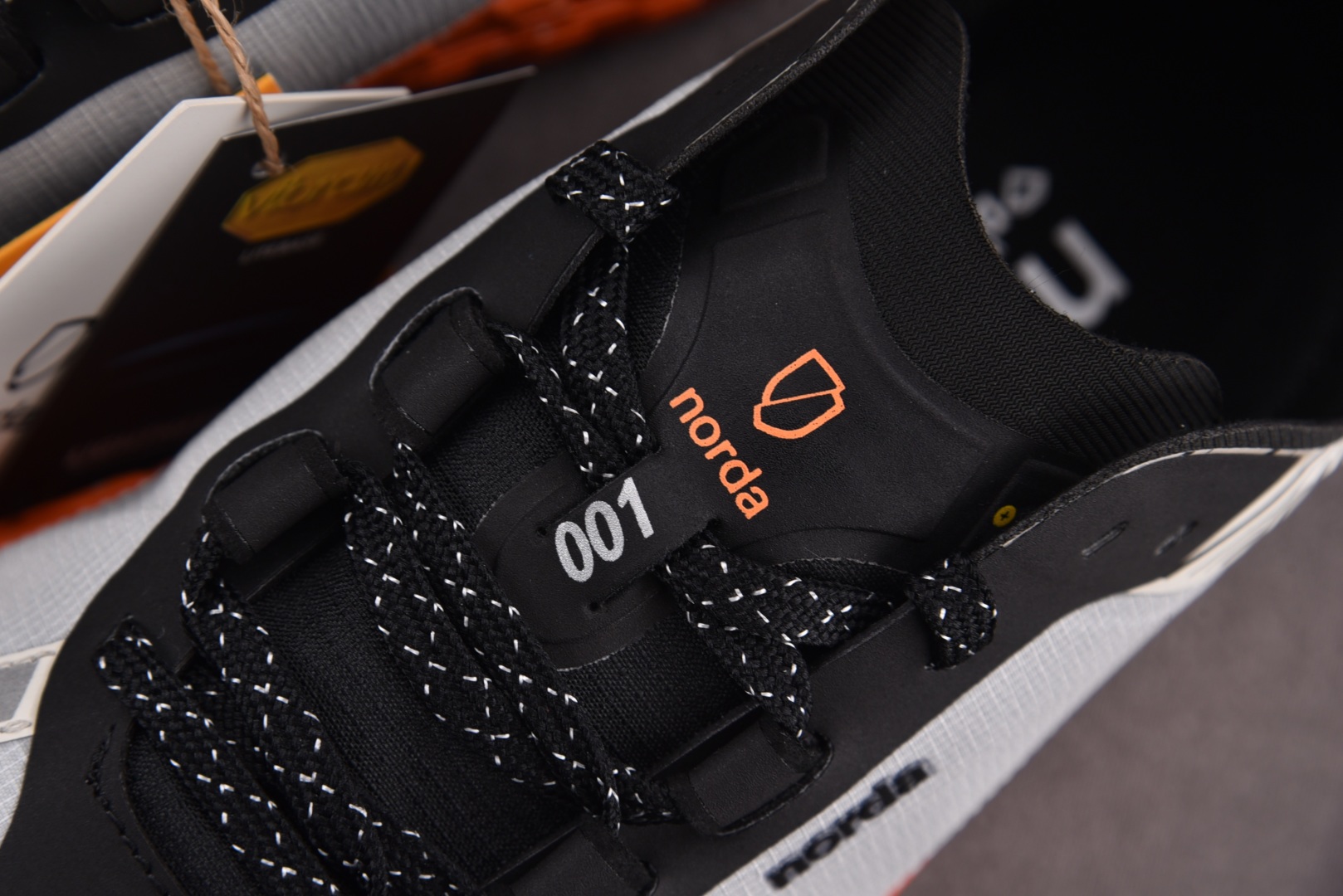 NORDA 尺码39-45

纯原版出品-NORDA 001 Anti SliP Wear Resist