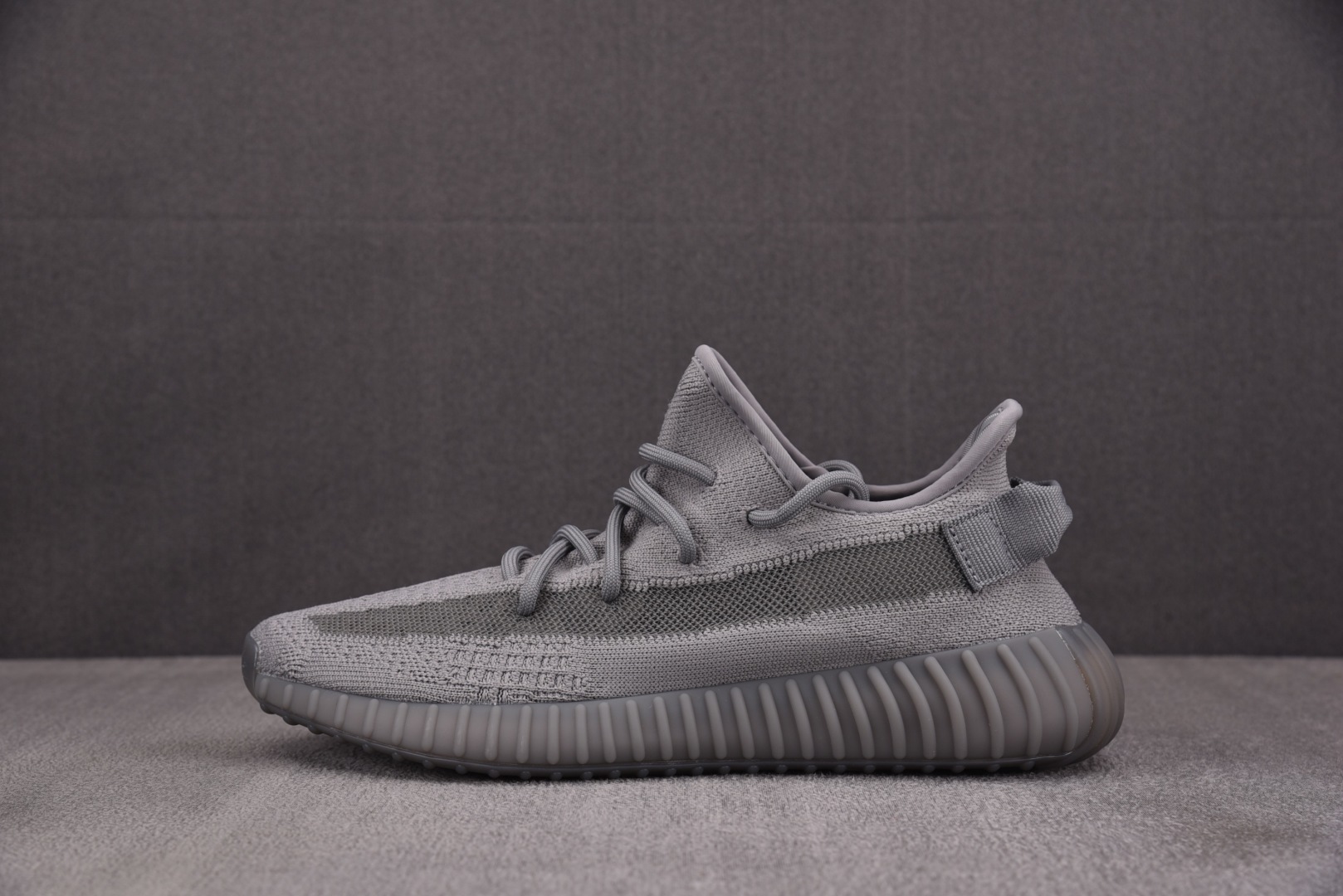 Yeezy 尺码36-48

纯原出品-Yeezy Boost 350 V2 Steel Grey 钢灰
