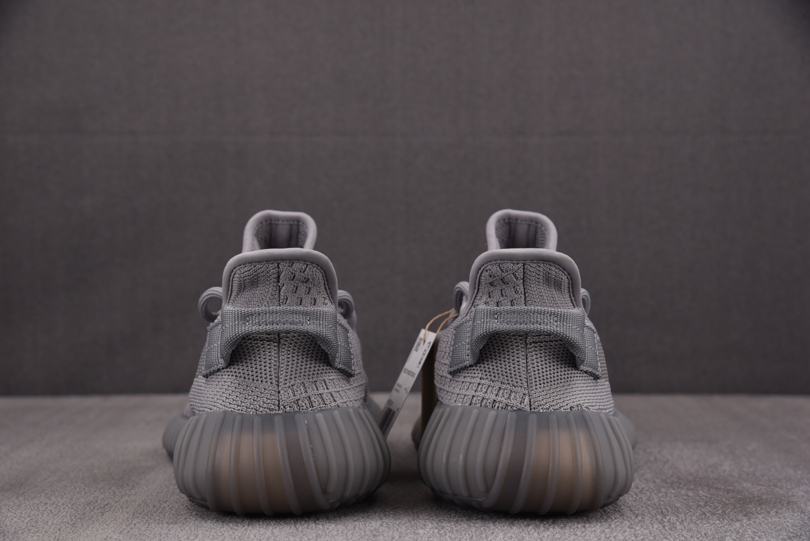 Yeezy 尺码36-48

纯原出品-Yeezy Boost 350 V2 Steel Grey 钢灰