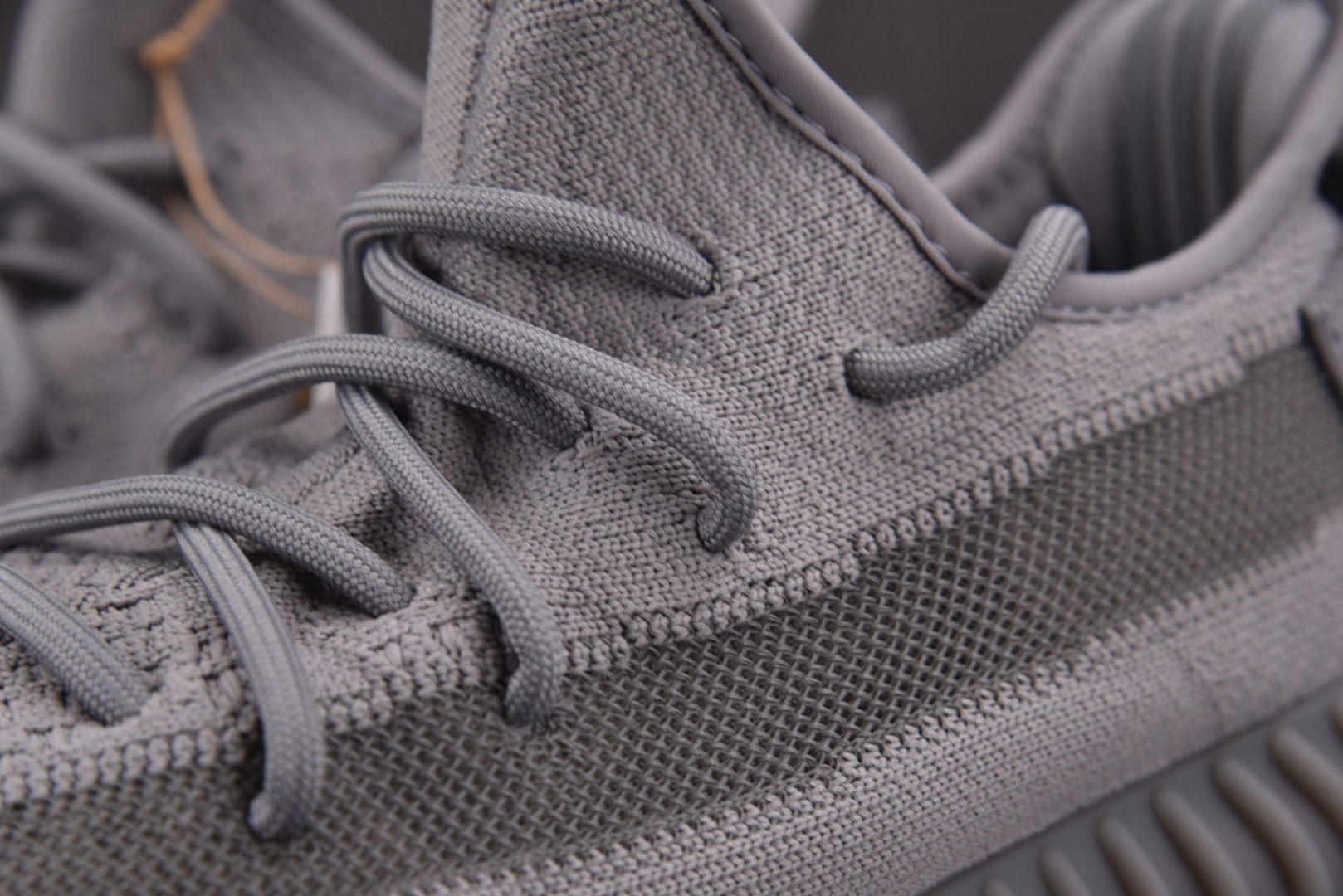 Yeezy 尺码36-48

纯原出品-Yeezy Boost 350 V2 Steel Grey 钢灰