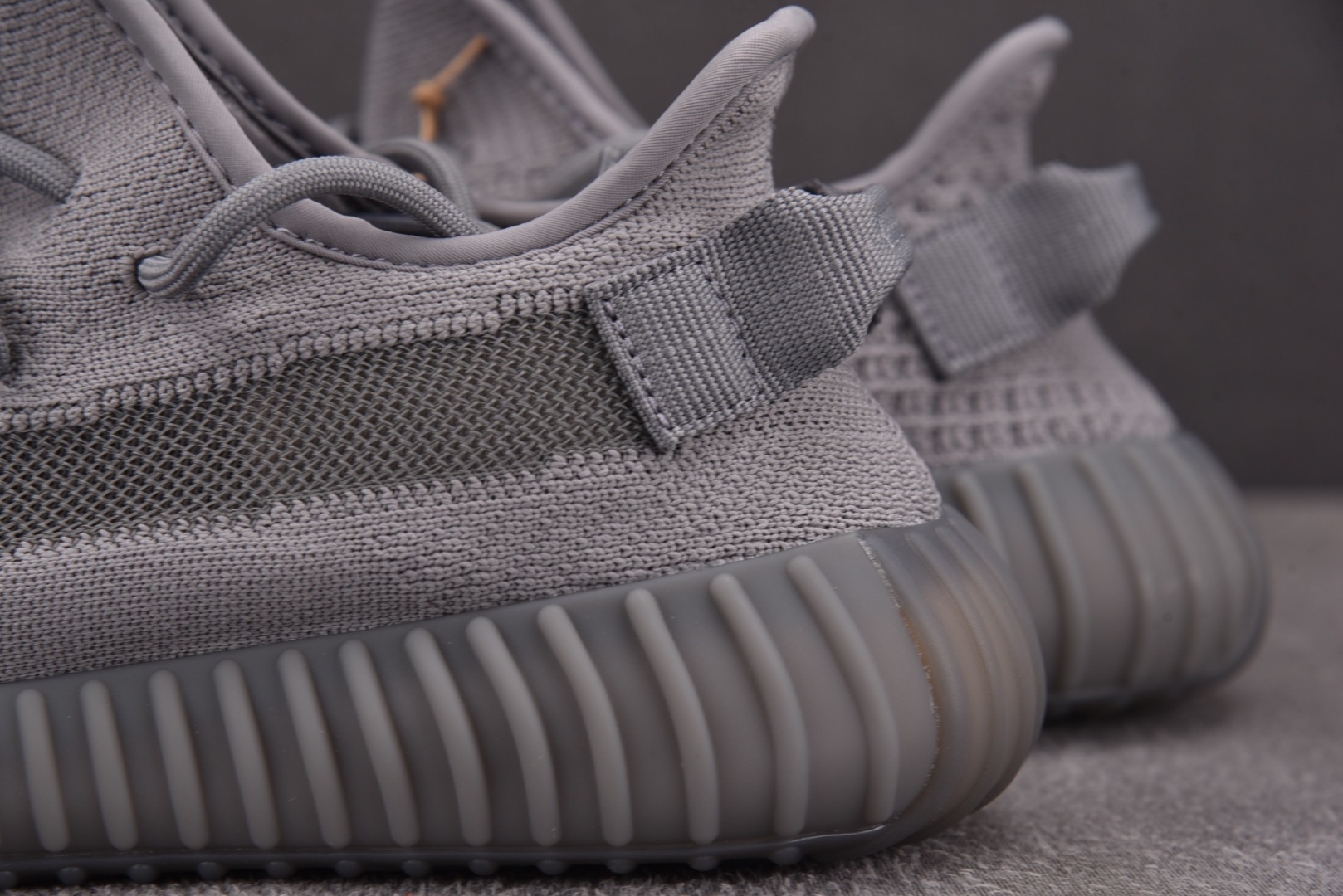 Yeezy 尺码36-48

纯原出品-Yeezy Boost 350 V2 Steel Grey 钢灰