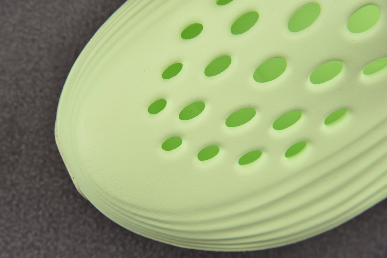 洞洞鞋 尺码36-49.5

纯原出品-ReactX Rejuven8 Barely Volt 浅绿 H
