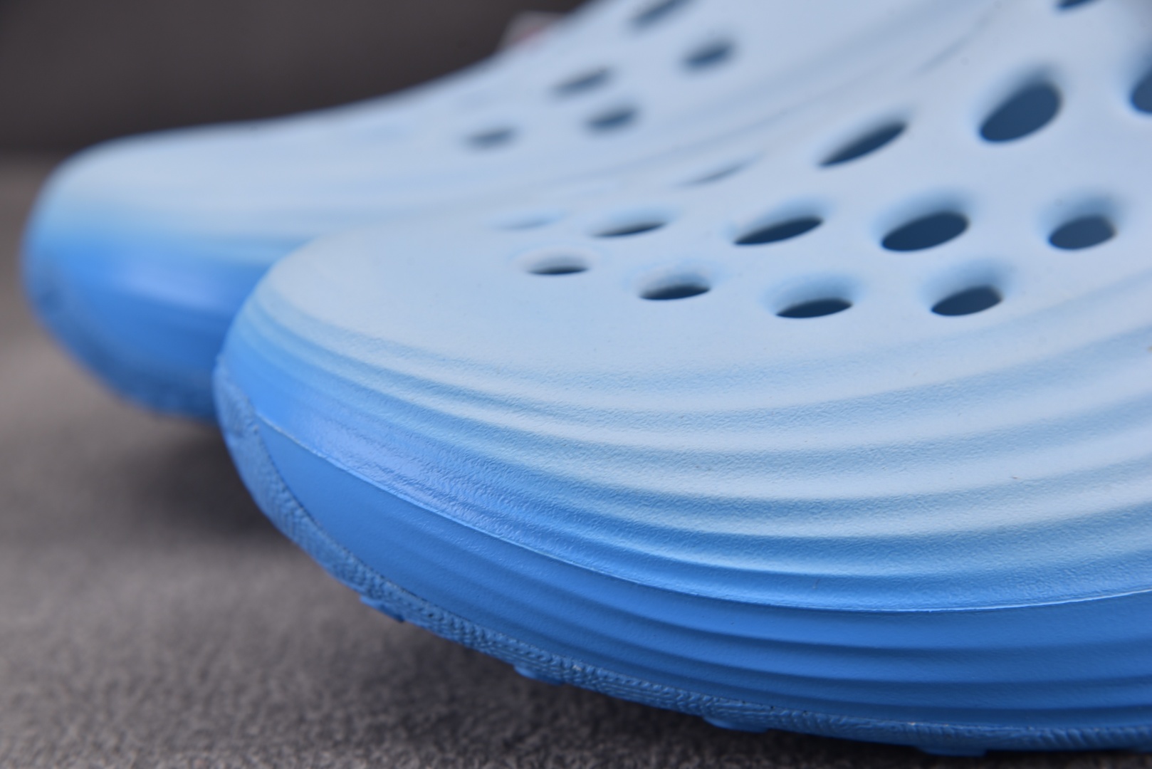 洞洞鞋 尺码36-49.5

纯原出品-ReactX Rejuven8 Glacier Blue 冰川蓝