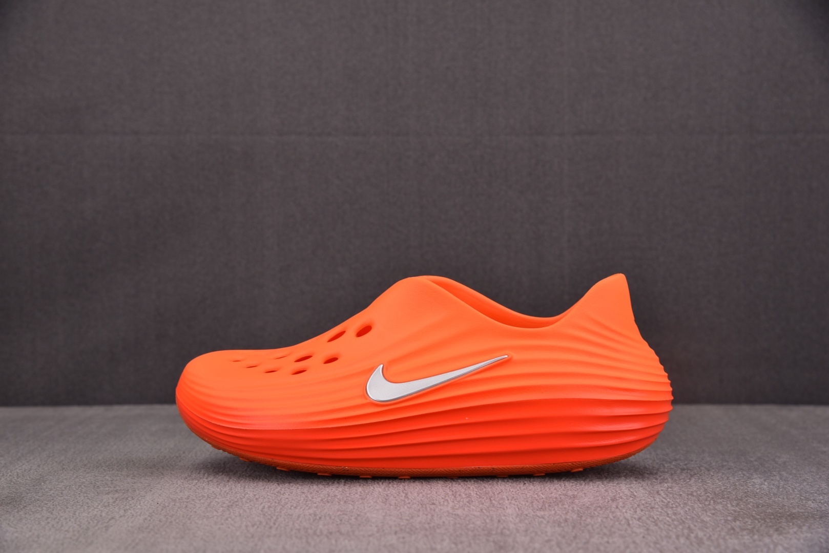 洞洞鞋 尺码36-49.5

纯原出品-ReactX Rejuven8 Safety Orange 橙色