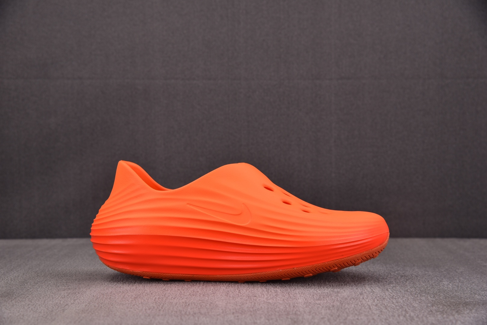 洞洞鞋 尺码36-49.5

纯原出品-ReactX Rejuven8 Safety Orange 橙色