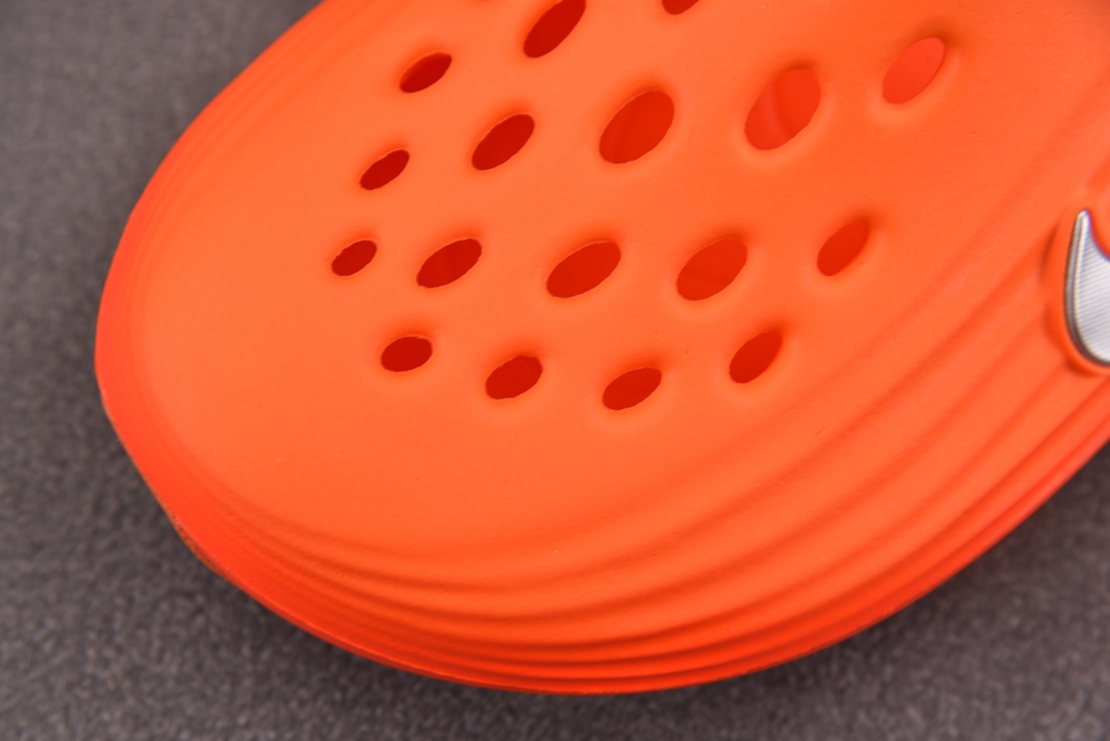 洞洞鞋 尺码36-49.5

纯原出品-ReactX Rejuven8 Safety Orange 橙色