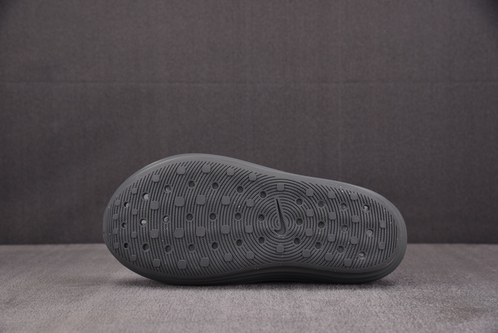 洞洞鞋 尺码36-49.5

纯原出品-ReactX Rejuven8 Smoke Grey 烟灰 HV