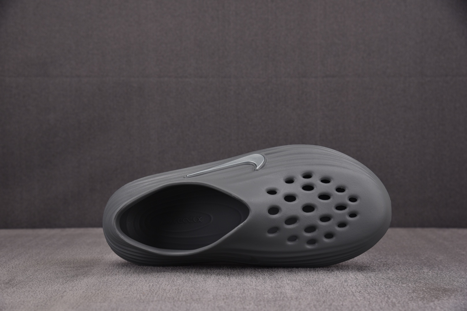 洞洞鞋 尺码36-49.5

纯原出品-ReactX Rejuven8 Smoke Grey 烟灰 HV