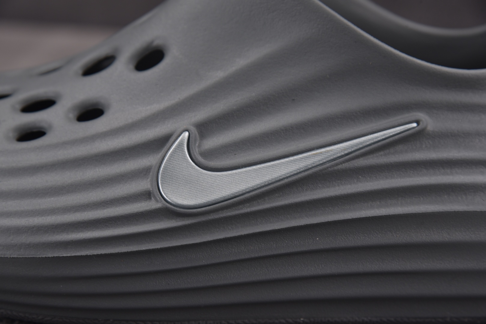 洞洞鞋 尺码36-49.5

纯原出品-ReactX Rejuven8 Smoke Grey 烟灰 HV
