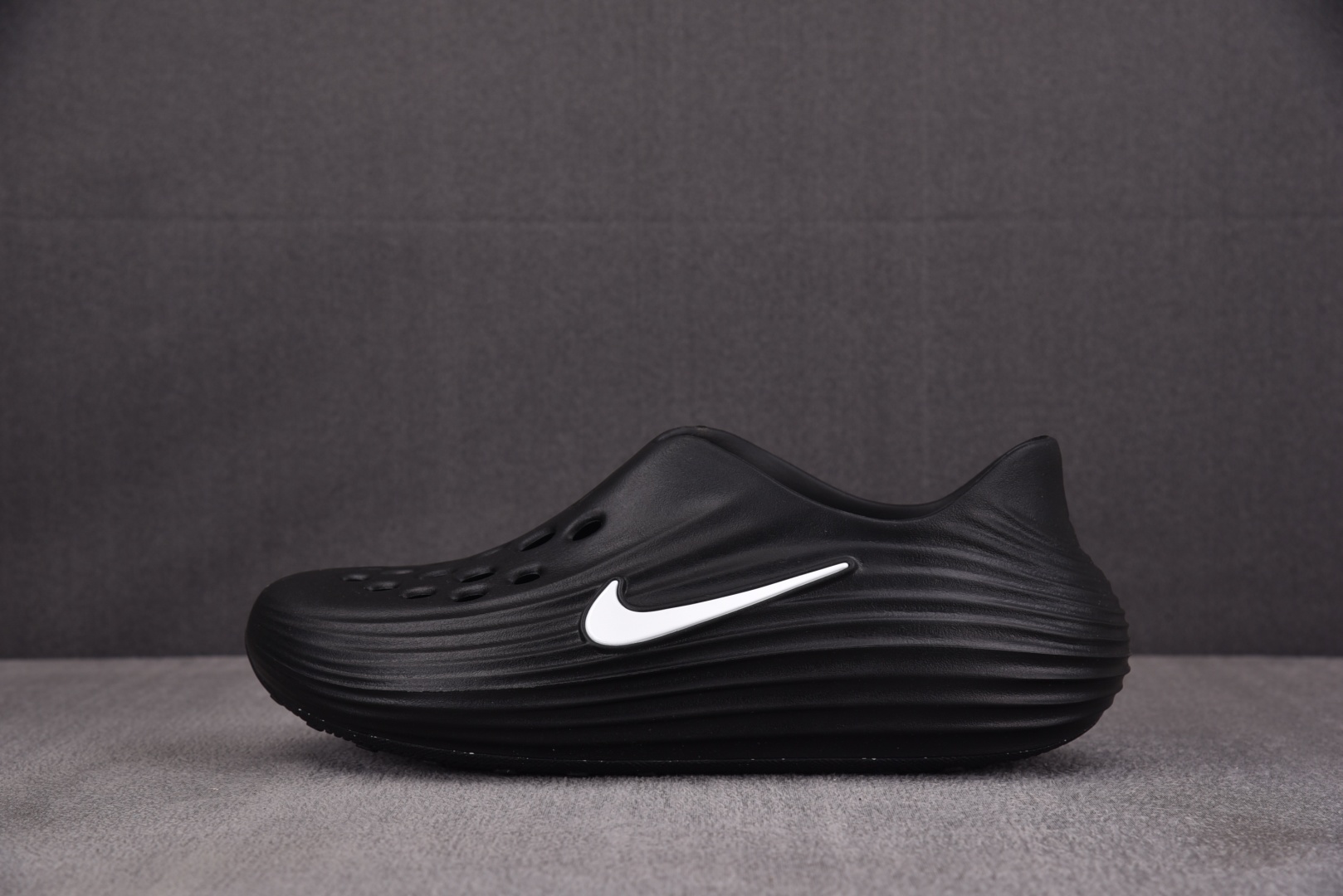 洞洞鞋 尺码36-49.5

纯原出品-ReactX Rejuven8 Triple Black 全黑 
