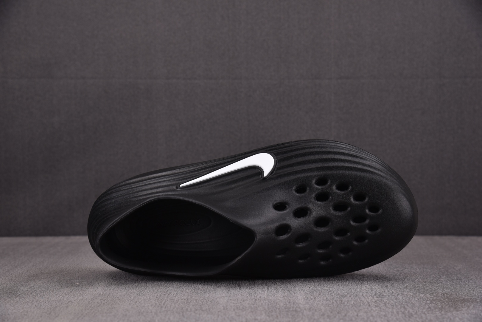 洞洞鞋 尺码36-49.5

纯原出品-ReactX Rejuven8 Triple Black 全黑 
