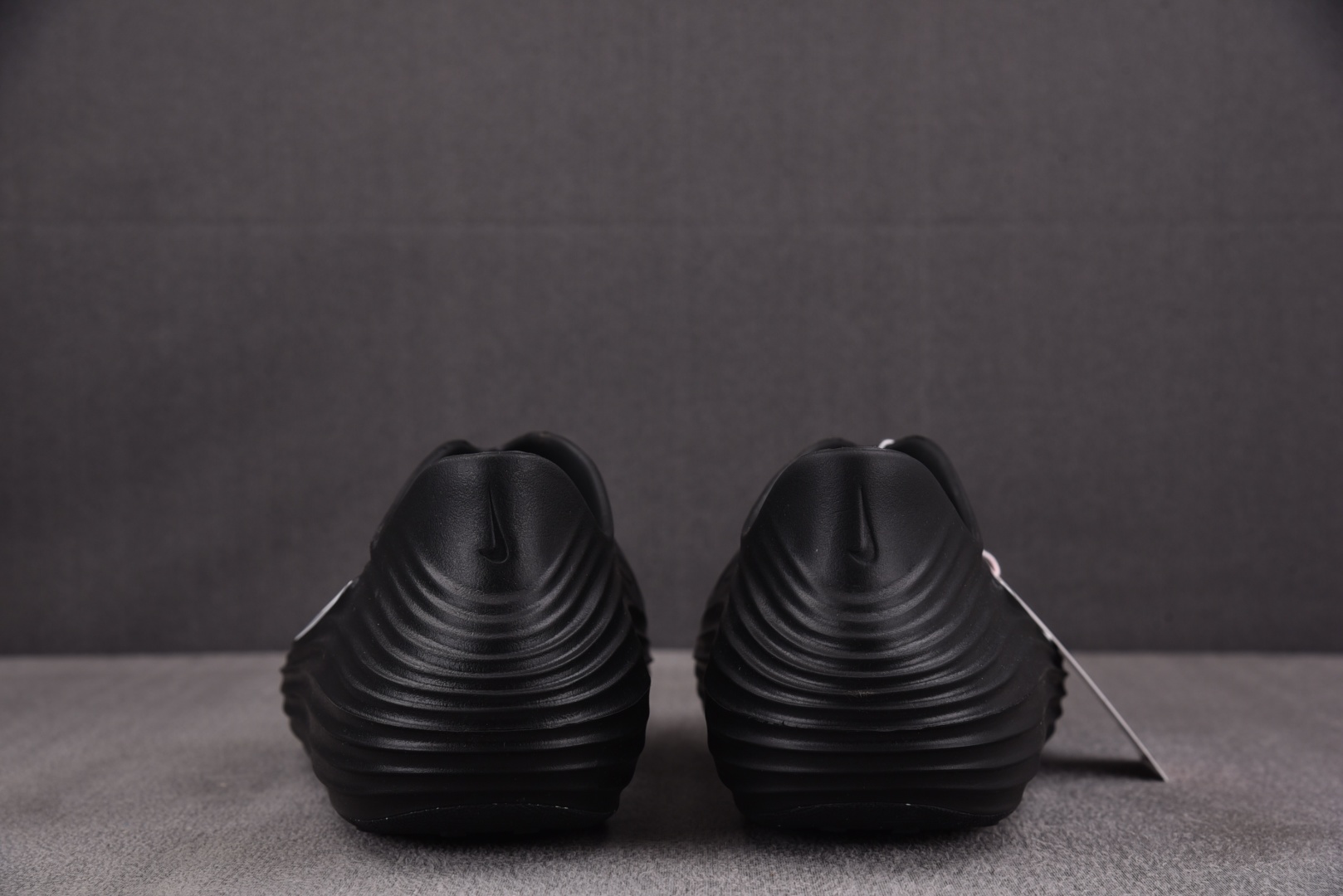 洞洞鞋 尺码36-49.5

纯原出品-ReactX Rejuven8 Triple Black 全黑 
