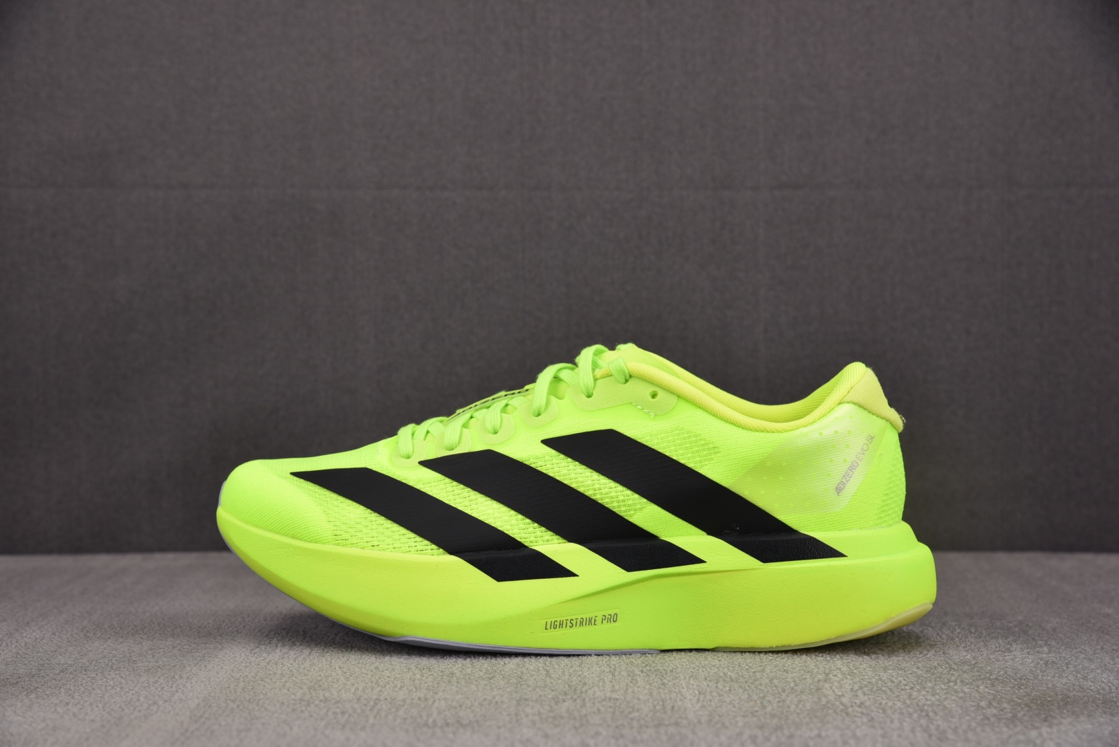 Adizero 尺码36-46

纯原出品-Adizero Evo SL Lucid Lemon 绿黑 