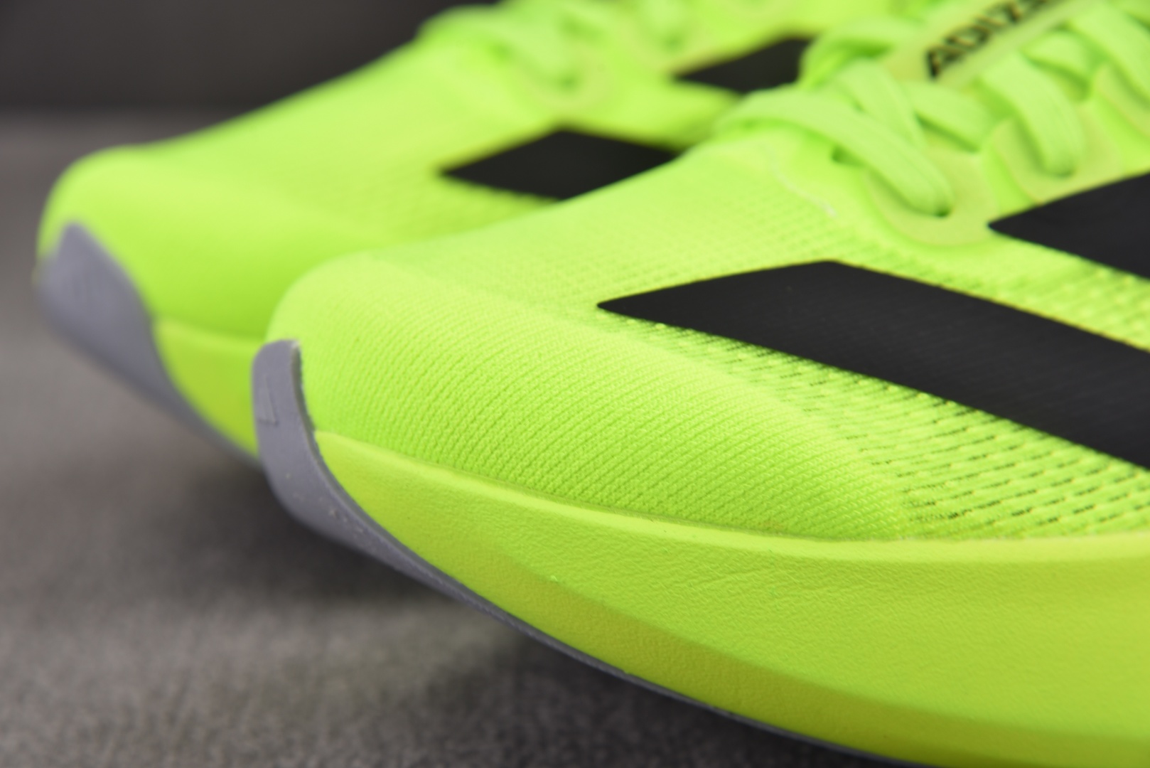 Adizero 尺码36-46

纯原出品-Adizero Evo SL Lucid Lemon 绿黑 