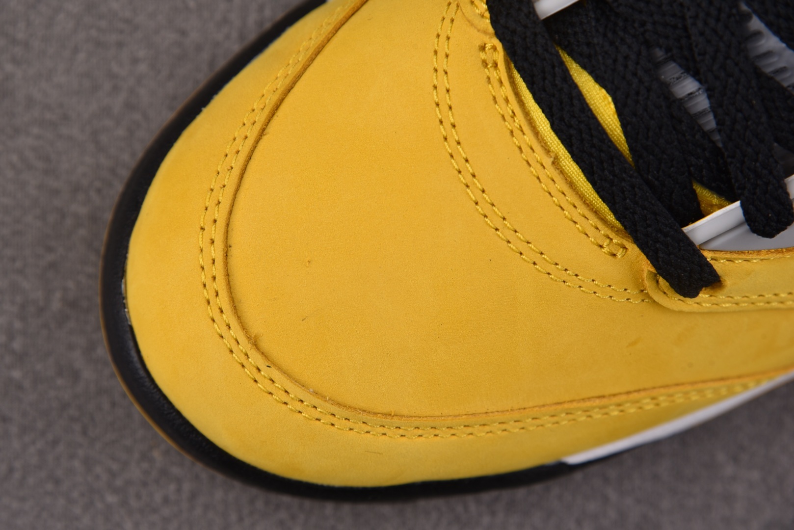 AJ5 尺码40-47.5

纯原出品-Air Jordan 5 Retro Tokyo T23 (20