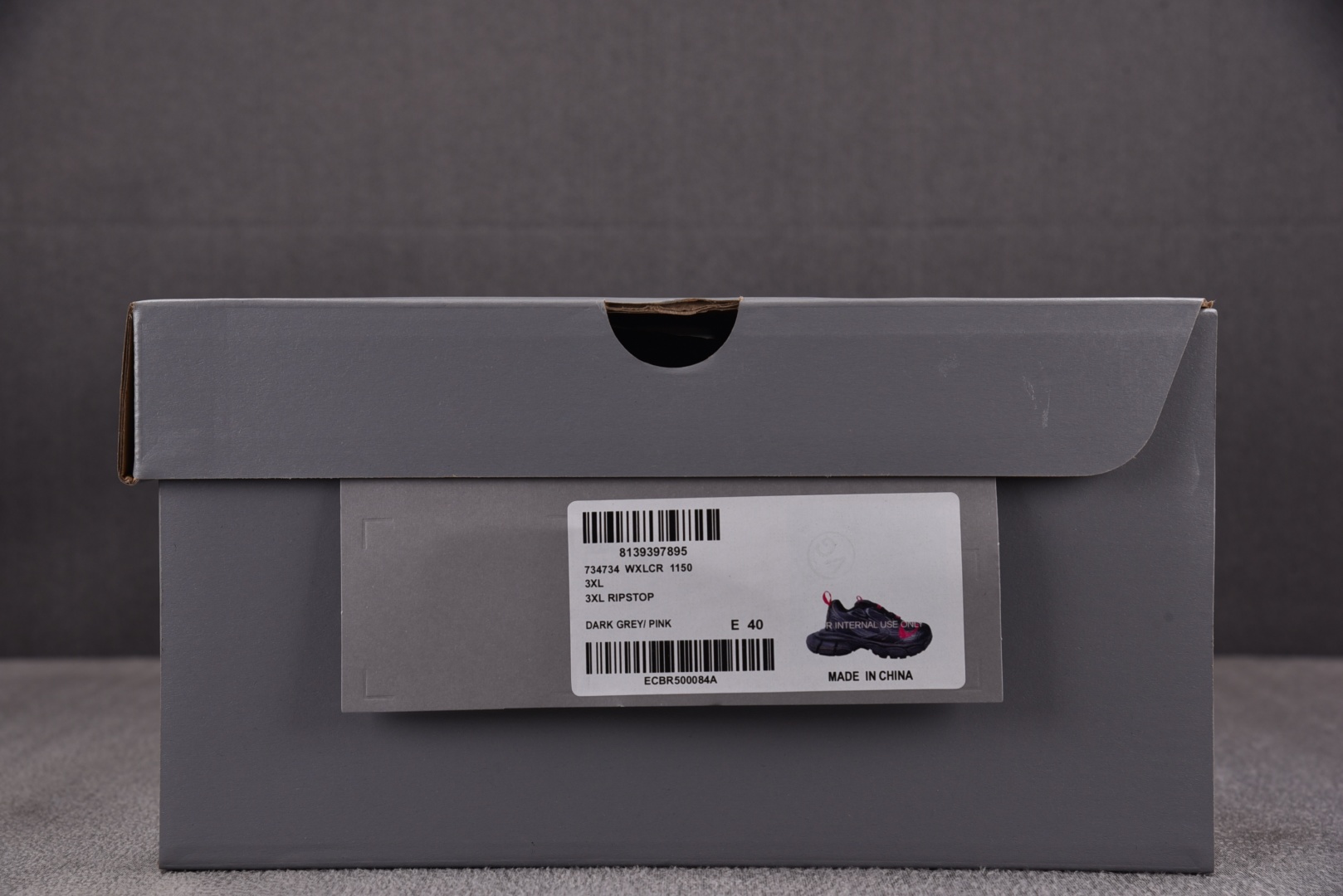 巴黎 尺码35-46

纯原出品-Balenciaga 3XL RIPSTOP 黑灰粉 YZ018-5
