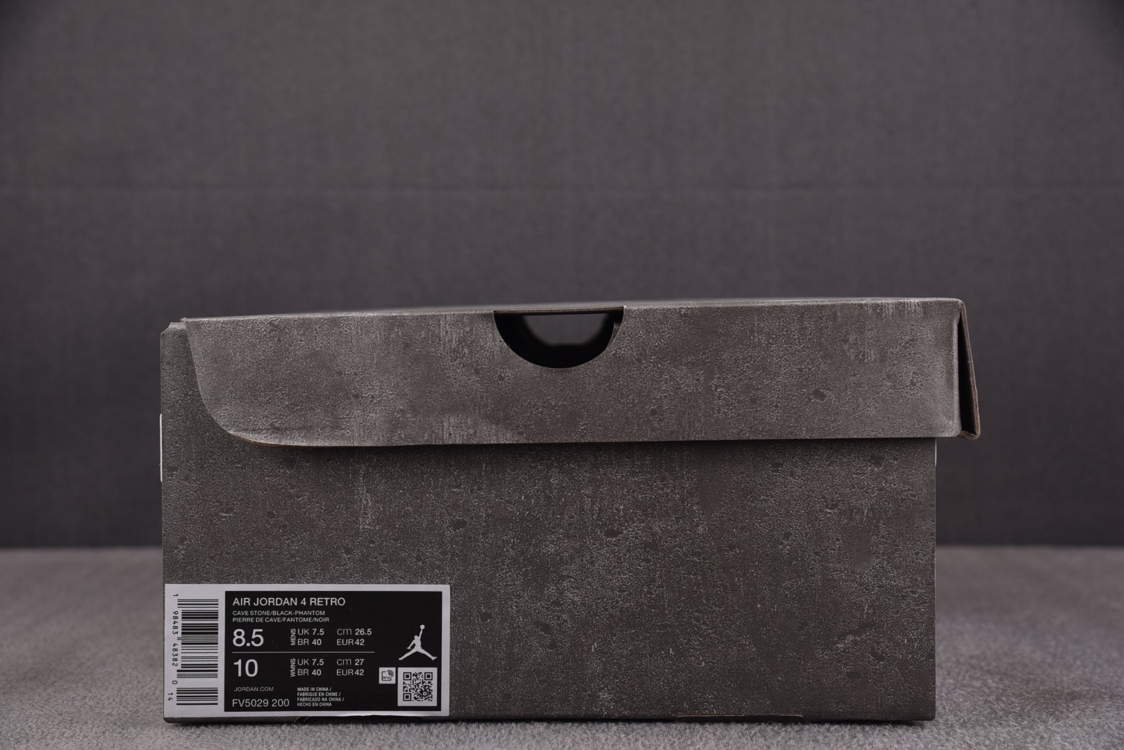 AJ4黑灰 尺码40-47.5

纯原出品-Air Jordan 4 Retro Cave Stone 