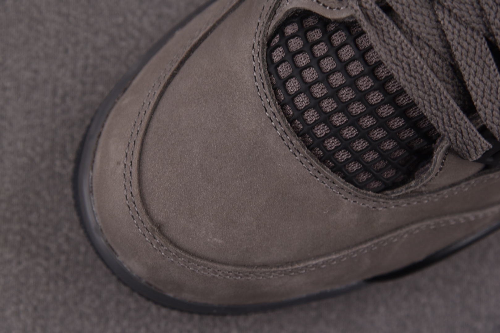 AJ4黑灰 尺码40-47.5

纯原出品-Air Jordan 4 Retro Cave Stone 