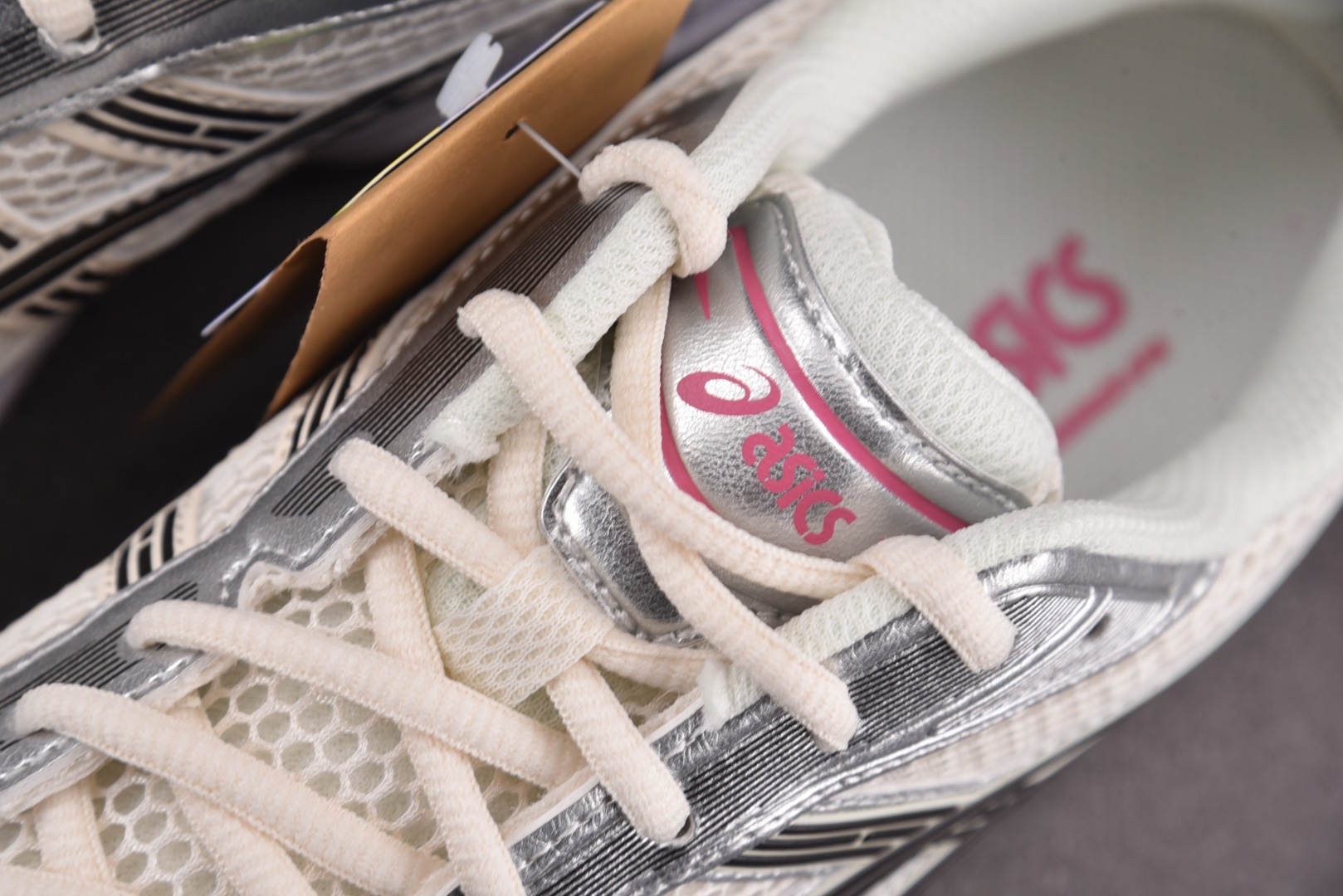 ASICS 尺码36-47

纯原出品-ASICS GEL-Kayano 14 Cream Sweet 