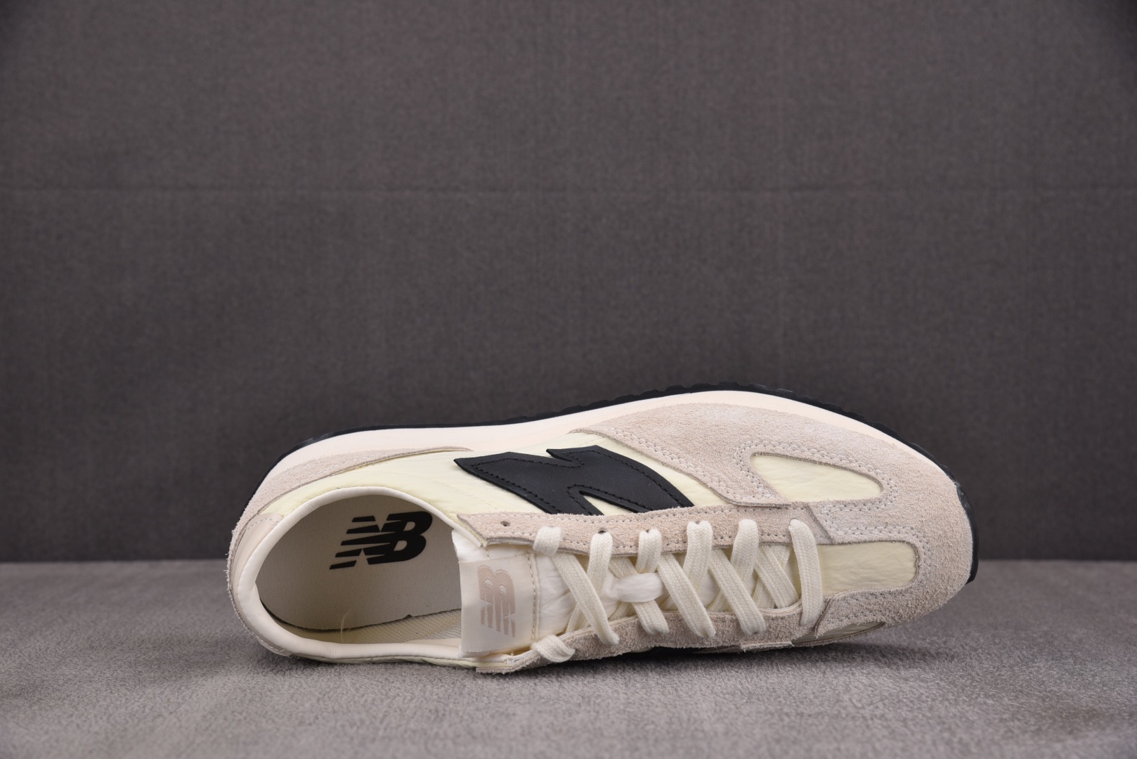 NB471 尺码36-47

纯原出品-New Balance 471 Linen Angora Bla