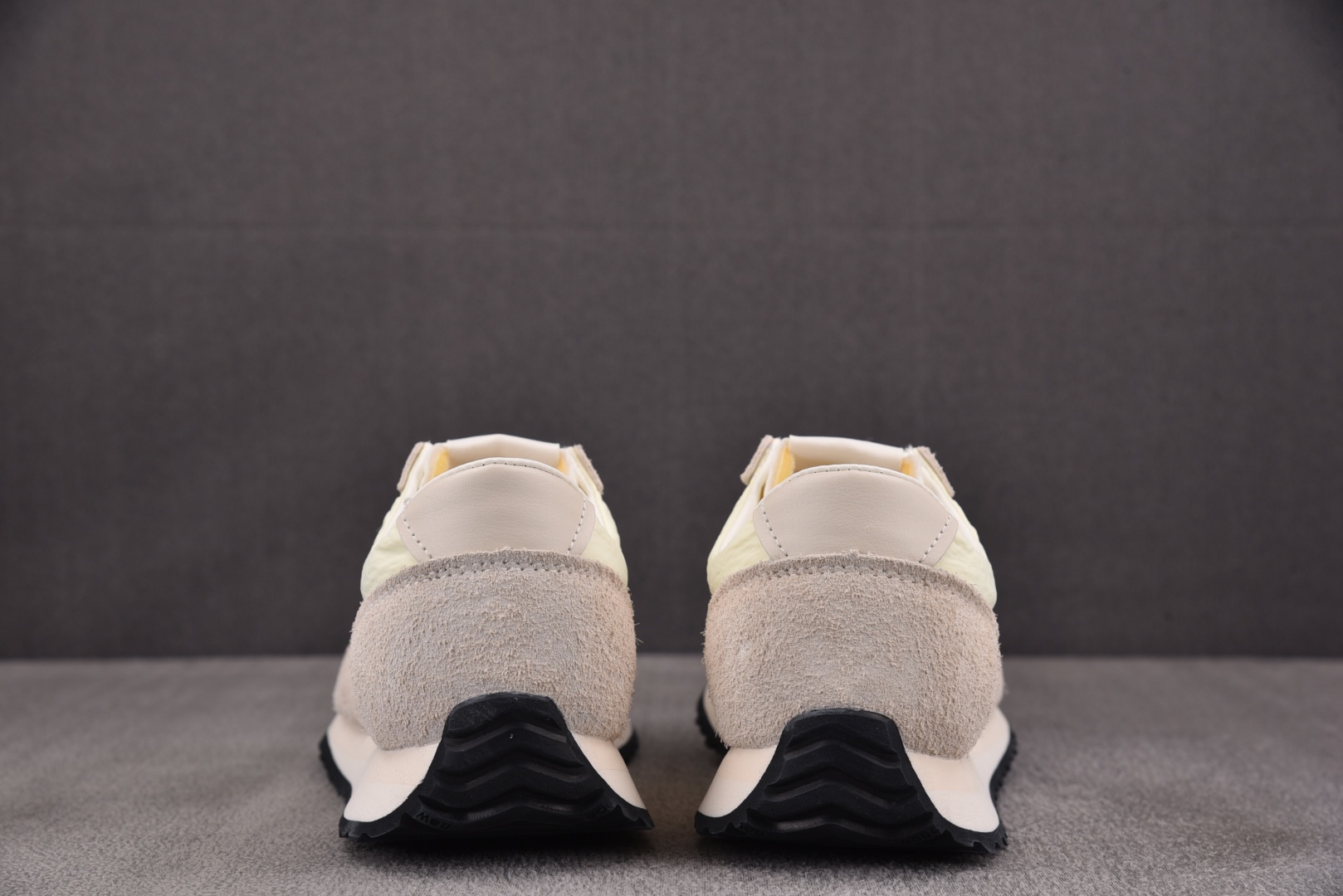 NB471 尺码36-47

纯原出品-New Balance 471 Linen Angora Bla