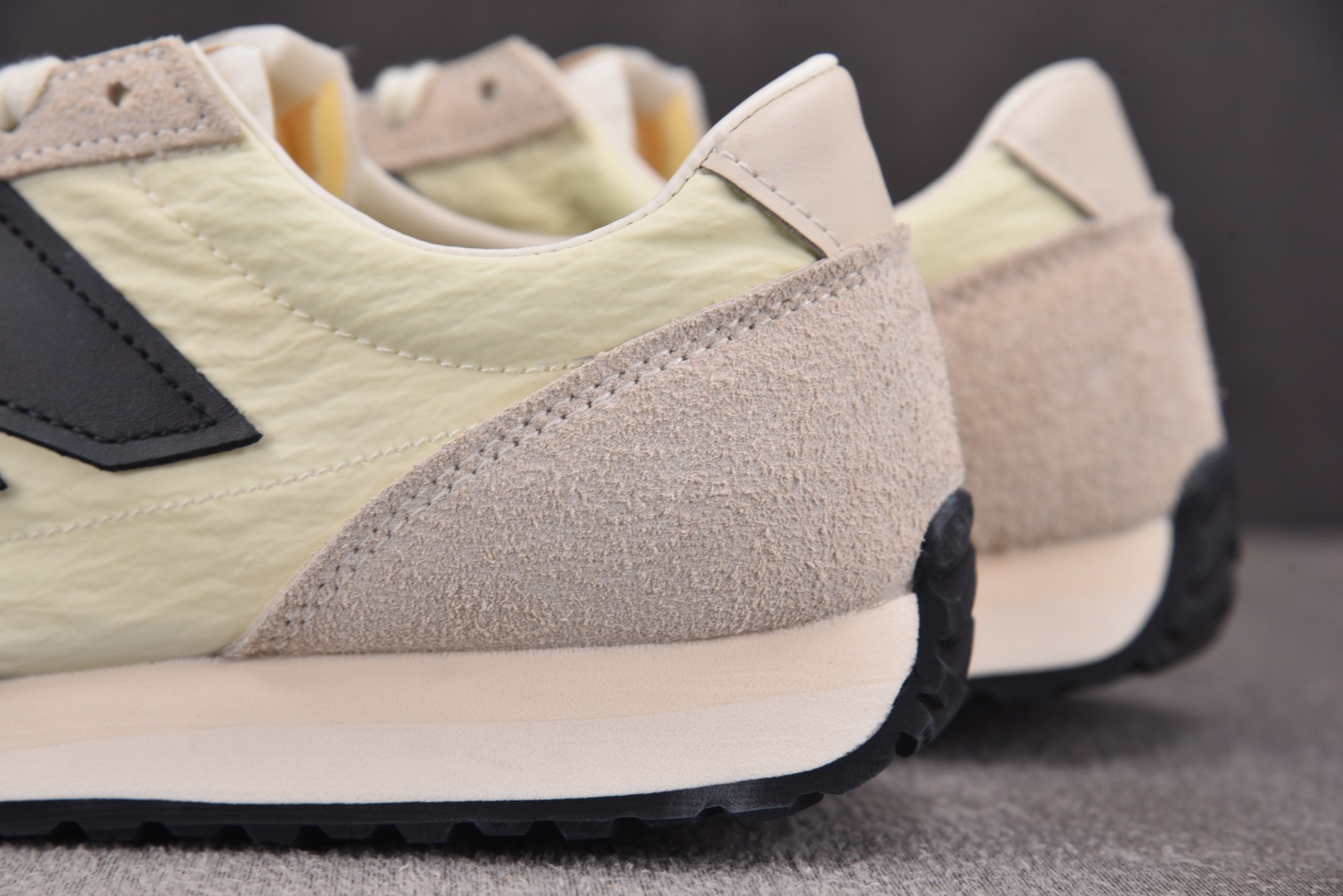 NB471 尺码36-47

纯原出品-New Balance 471 Linen Angora Bla