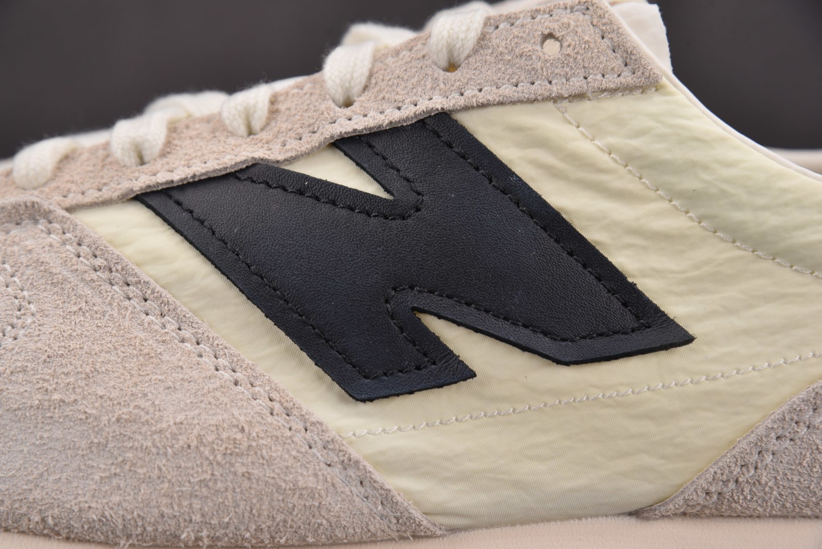 NB471 尺码36-47

纯原出品-New Balance 471 Linen Angora Bla
